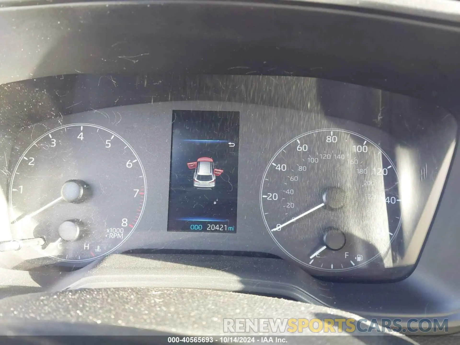 7 fotografías del automóvil dañado 7MUCAAAG5PV053513 TOYOTA COROLLA CROSS 2023