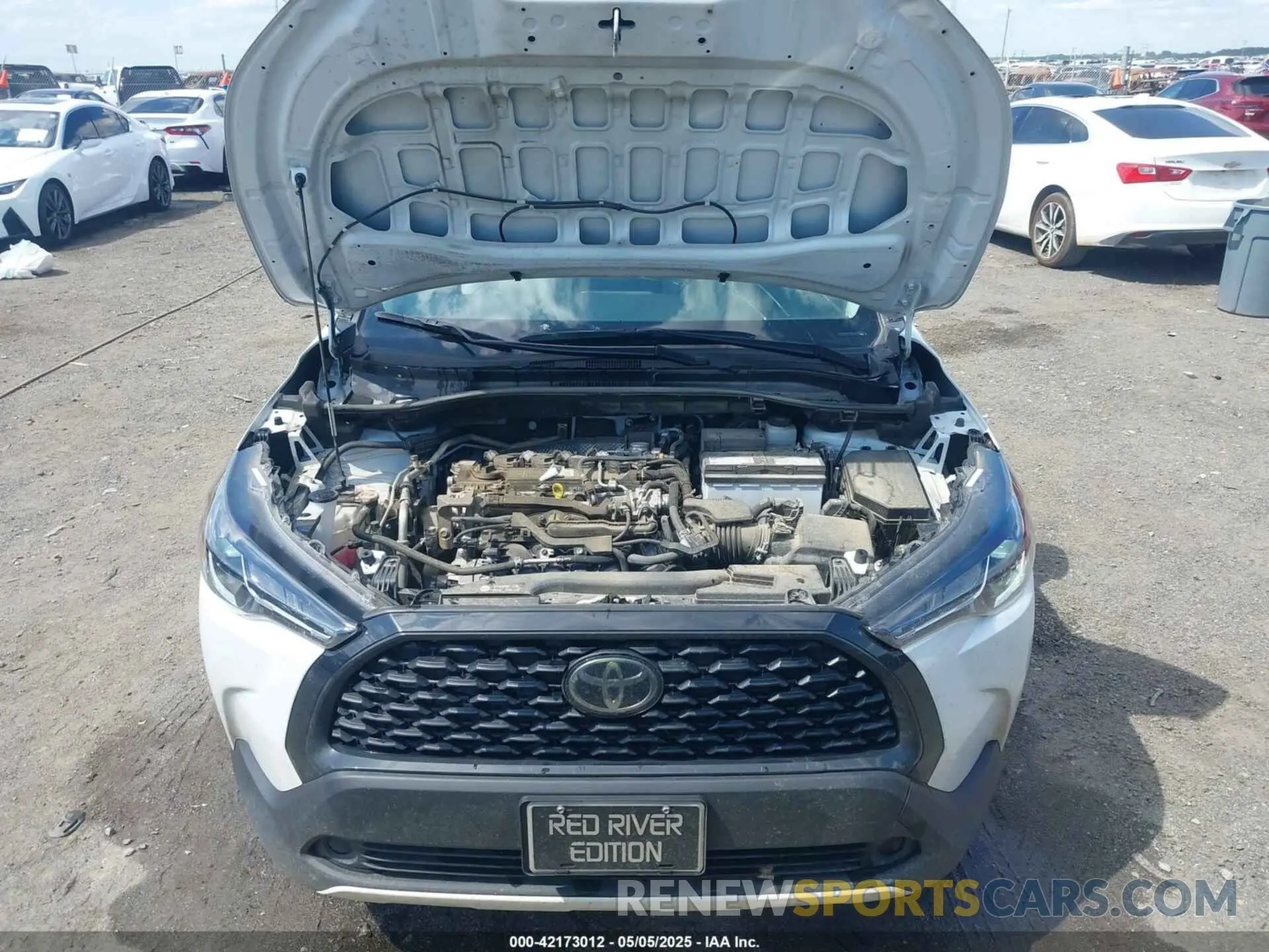 10 fotografías del automóvil dañado 7MUCAAAG5PV061045 TOYOTA COROLLA CROSS 2023