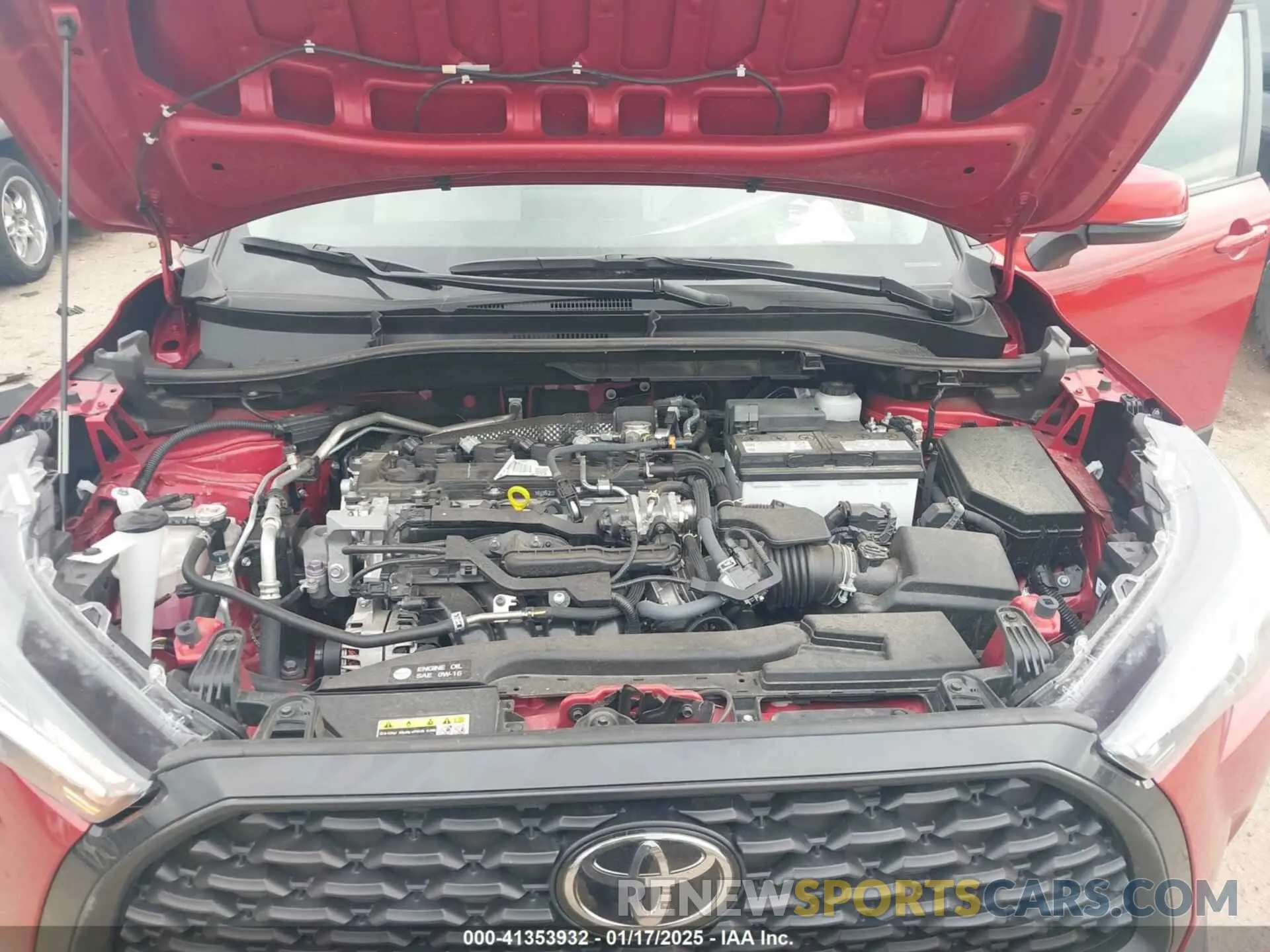 10 fotografías del automóvil dañado 7MUCAAAG9PV061534 TOYOTA COROLLA CROSS 2023