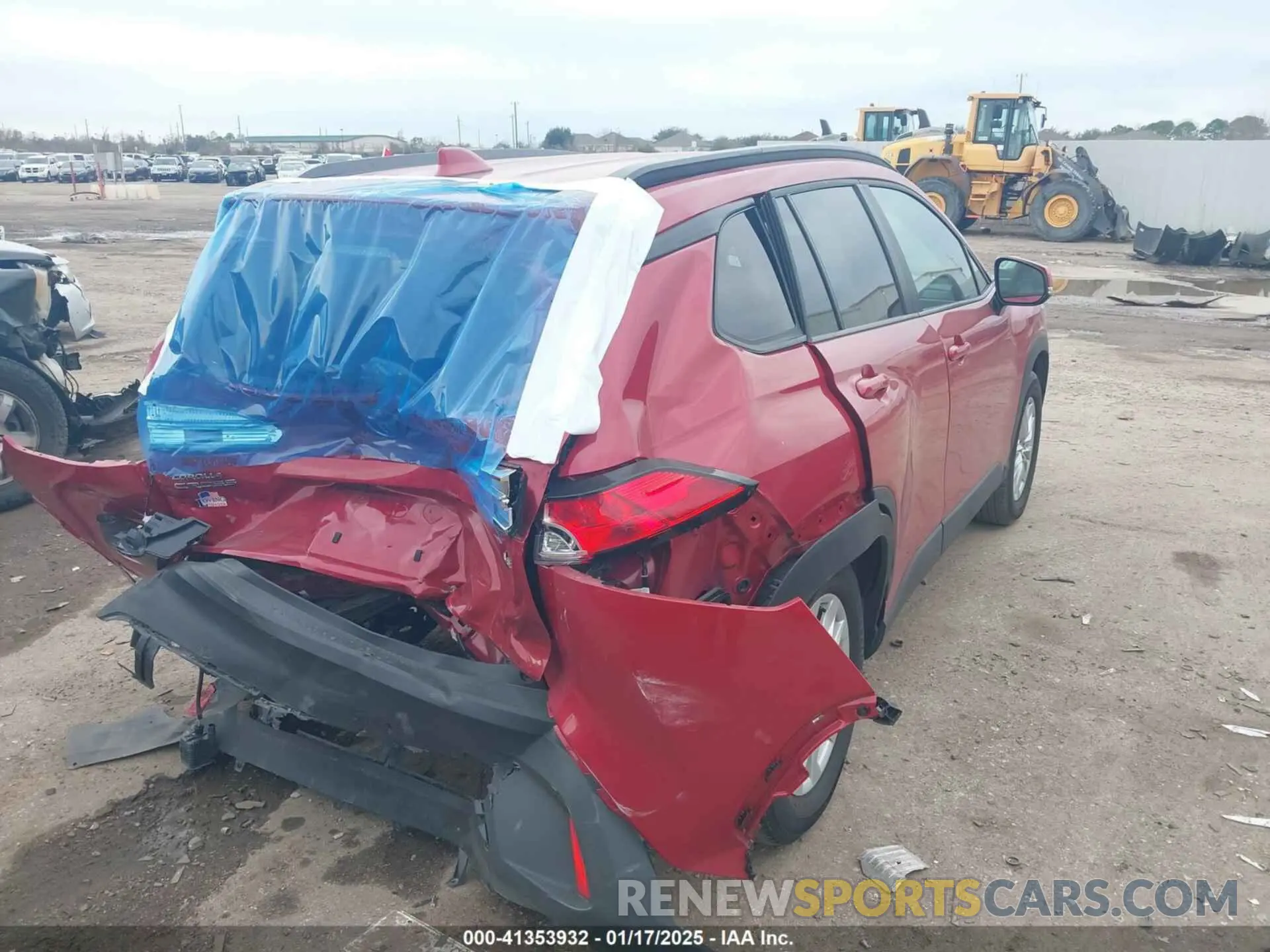 4 fotografías del automóvil dañado 7MUCAAAG9PV061534 TOYOTA COROLLA CROSS 2023