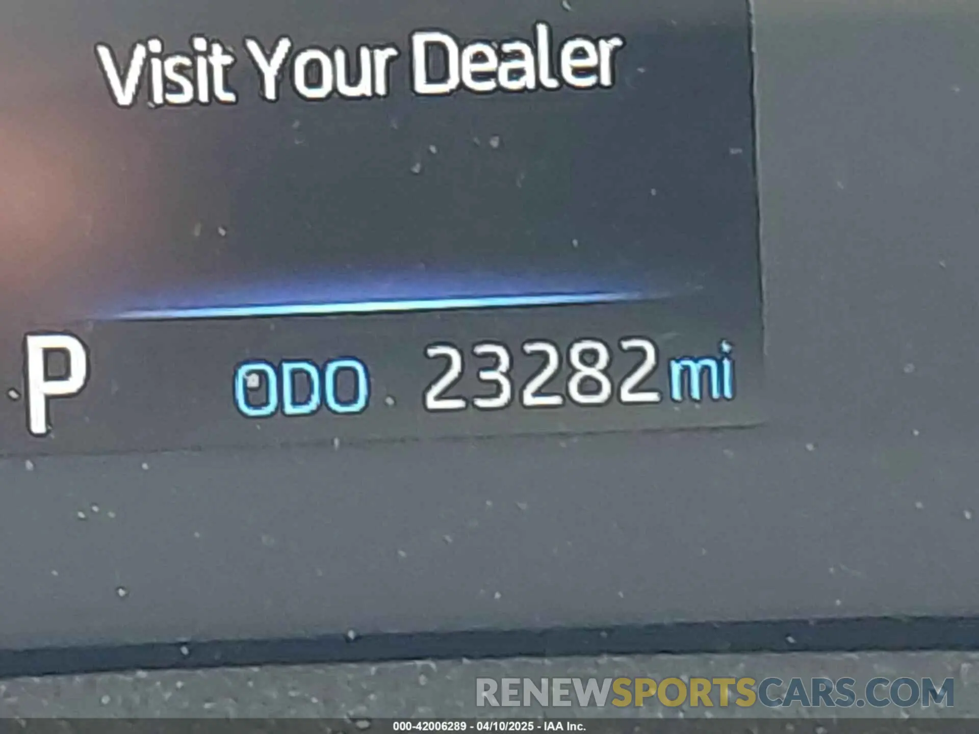 15 fotografías del automóvil dañado 7MUCAAAGXPV045651 TOYOTA COROLLA CROSS 2023