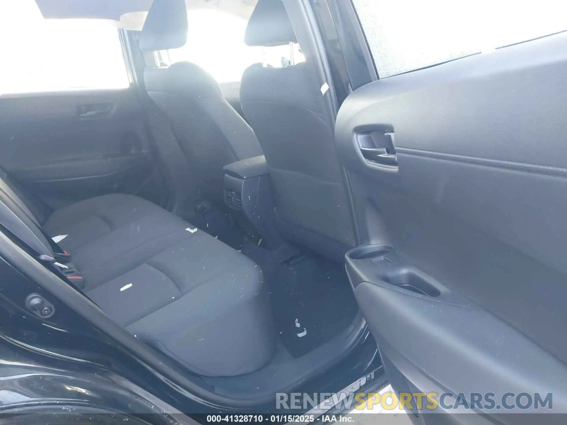 8 fotografías del automóvil dañado 7MUCAAAGXPV072025 TOYOTA COROLLA CROSS 2023