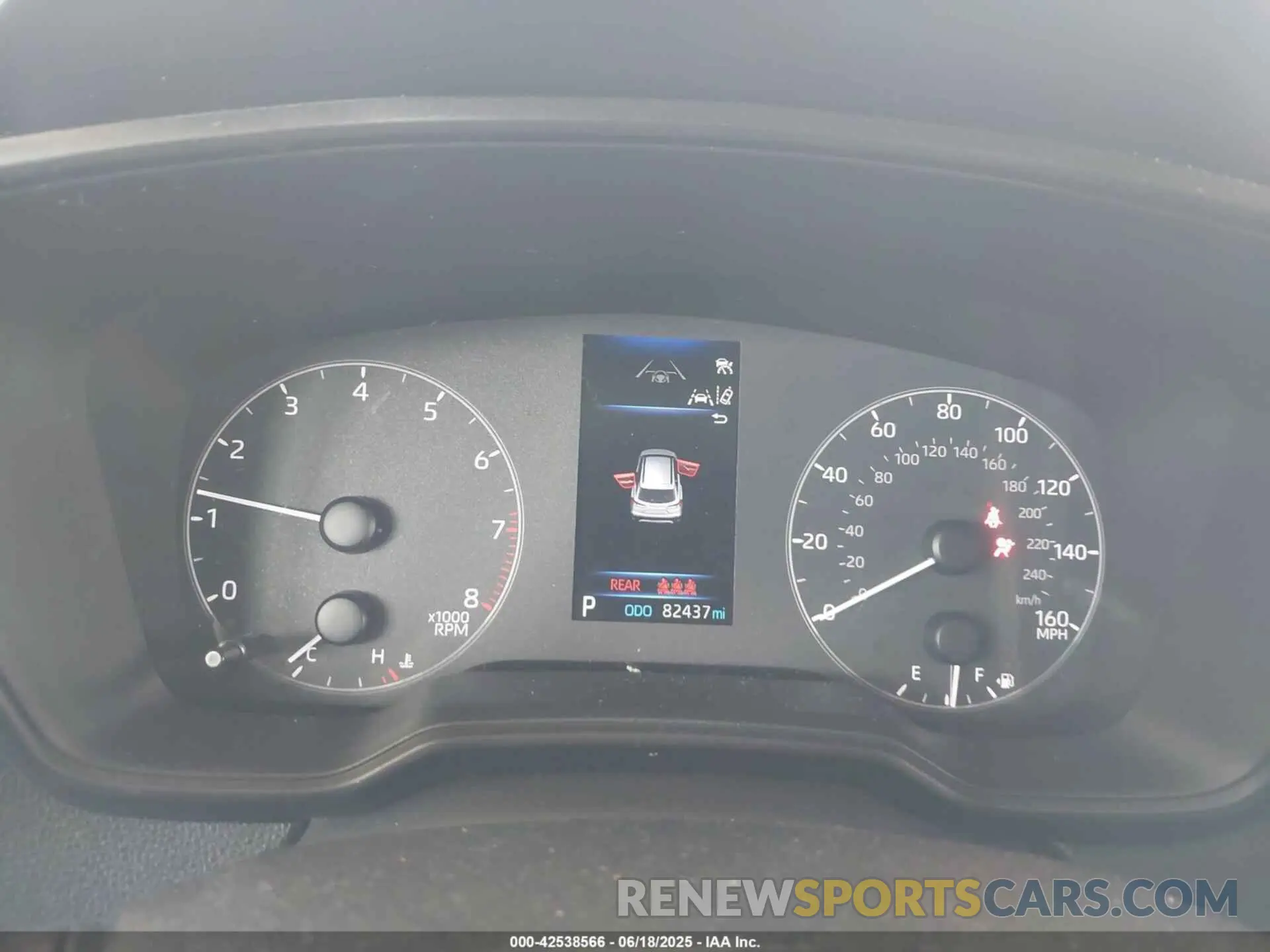 7 fotografías del automóvil dañado 7MUCAABG9PV051438 TOYOTA COROLLA CROSS 2023