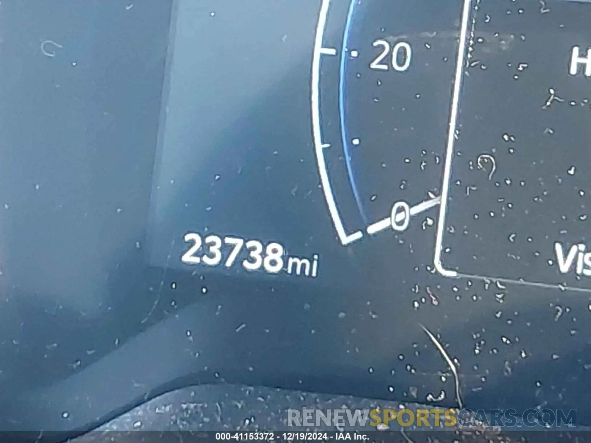15 fotografías del automóvil dañado 7MUDAAAG0PV068103 TOYOTA COROLLA CROSS 2023