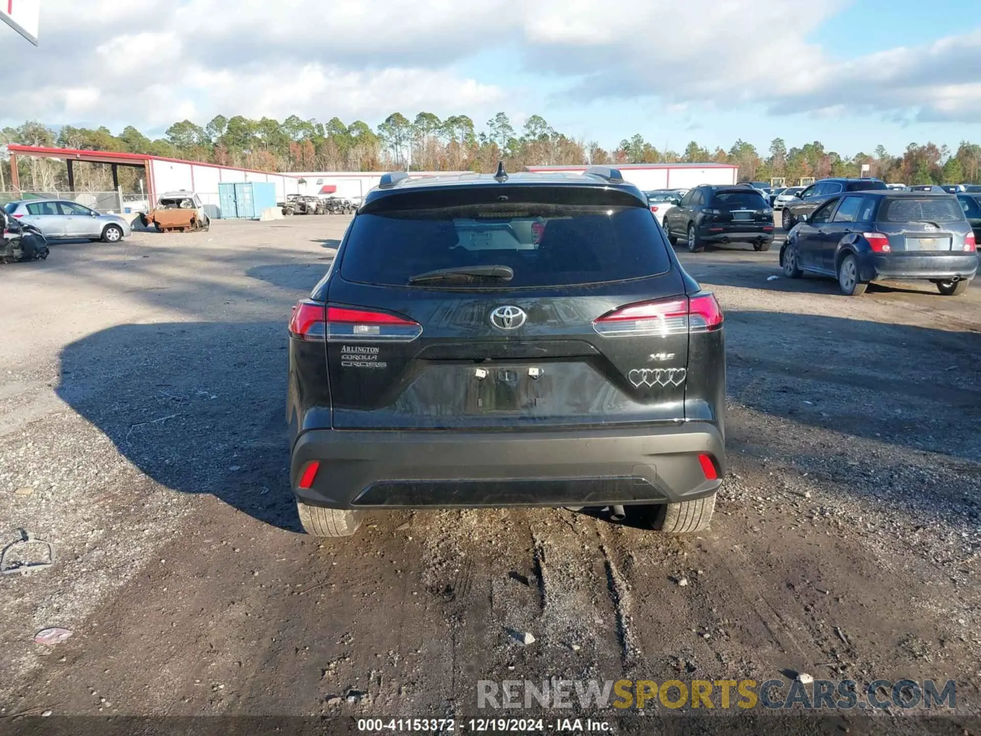 16 fotografías del automóvil dañado 7MUDAAAG0PV068103 TOYOTA COROLLA CROSS 2023
