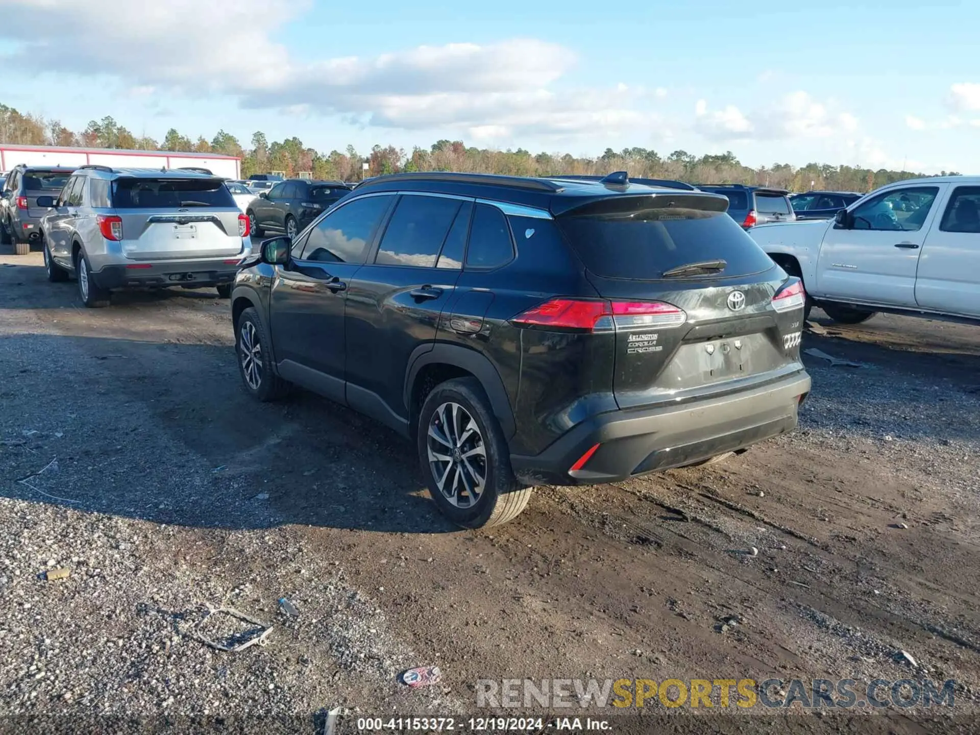 3 fotografías del automóvil dañado 7MUDAAAG0PV068103 TOYOTA COROLLA CROSS 2023