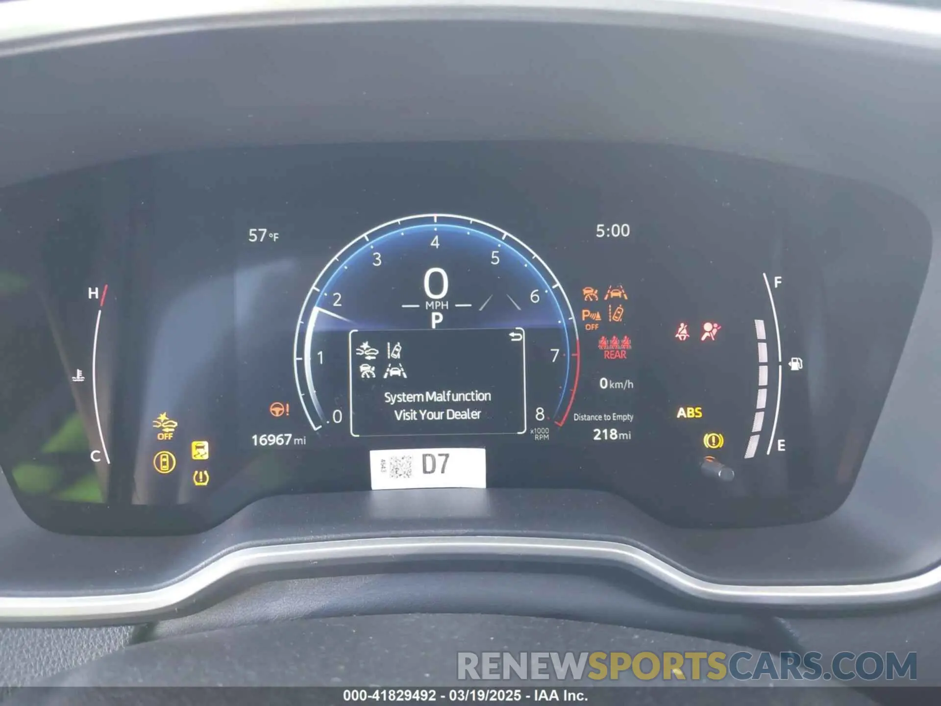 7 fotografías del automóvil dañado 7MUDAAAG2PV067812 TOYOTA COROLLA CROSS 2023