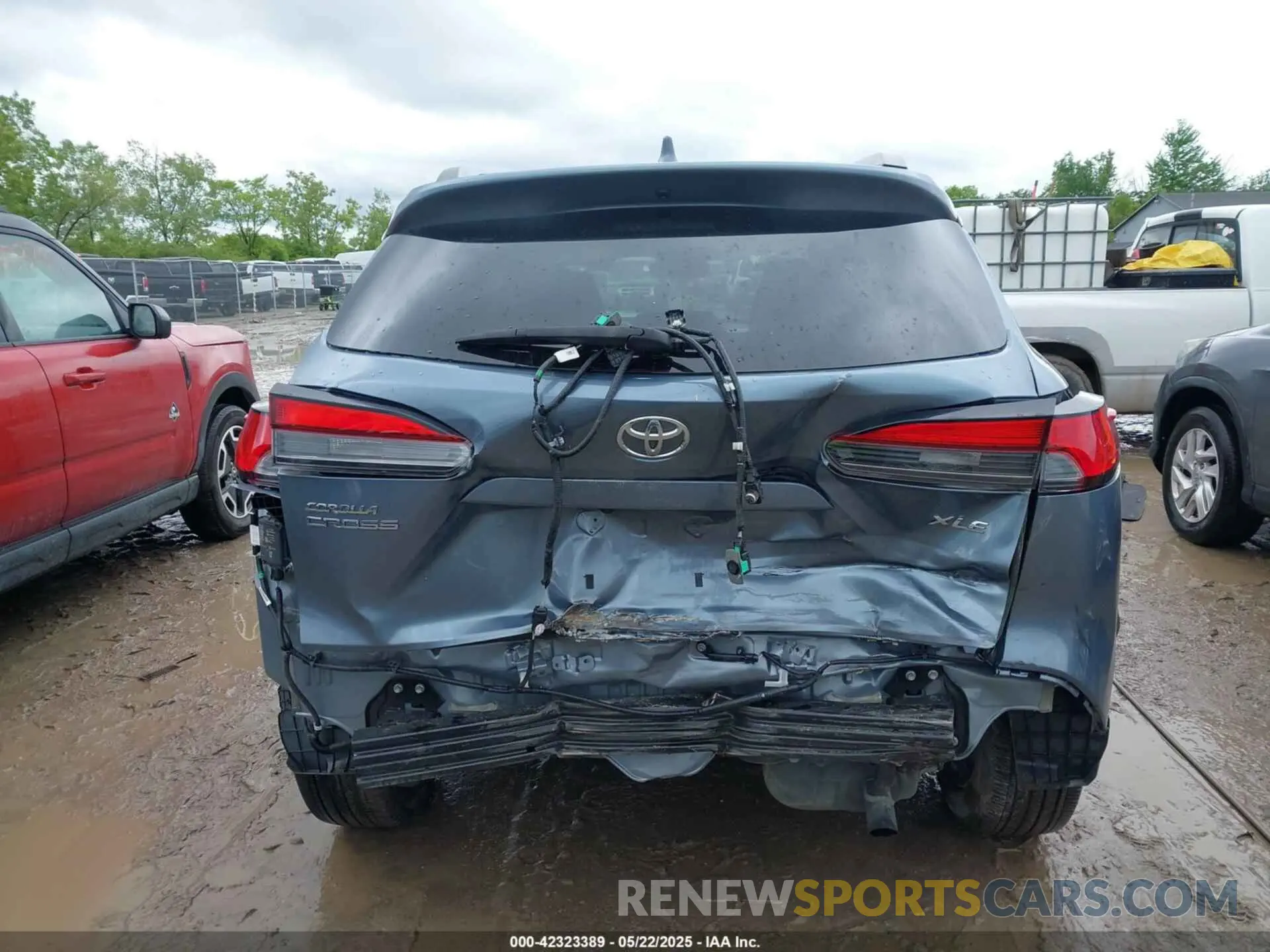 16 fotografías del automóvil dañado 7MUDAAAG4PV062515 TOYOTA COROLLA CROSS 2023