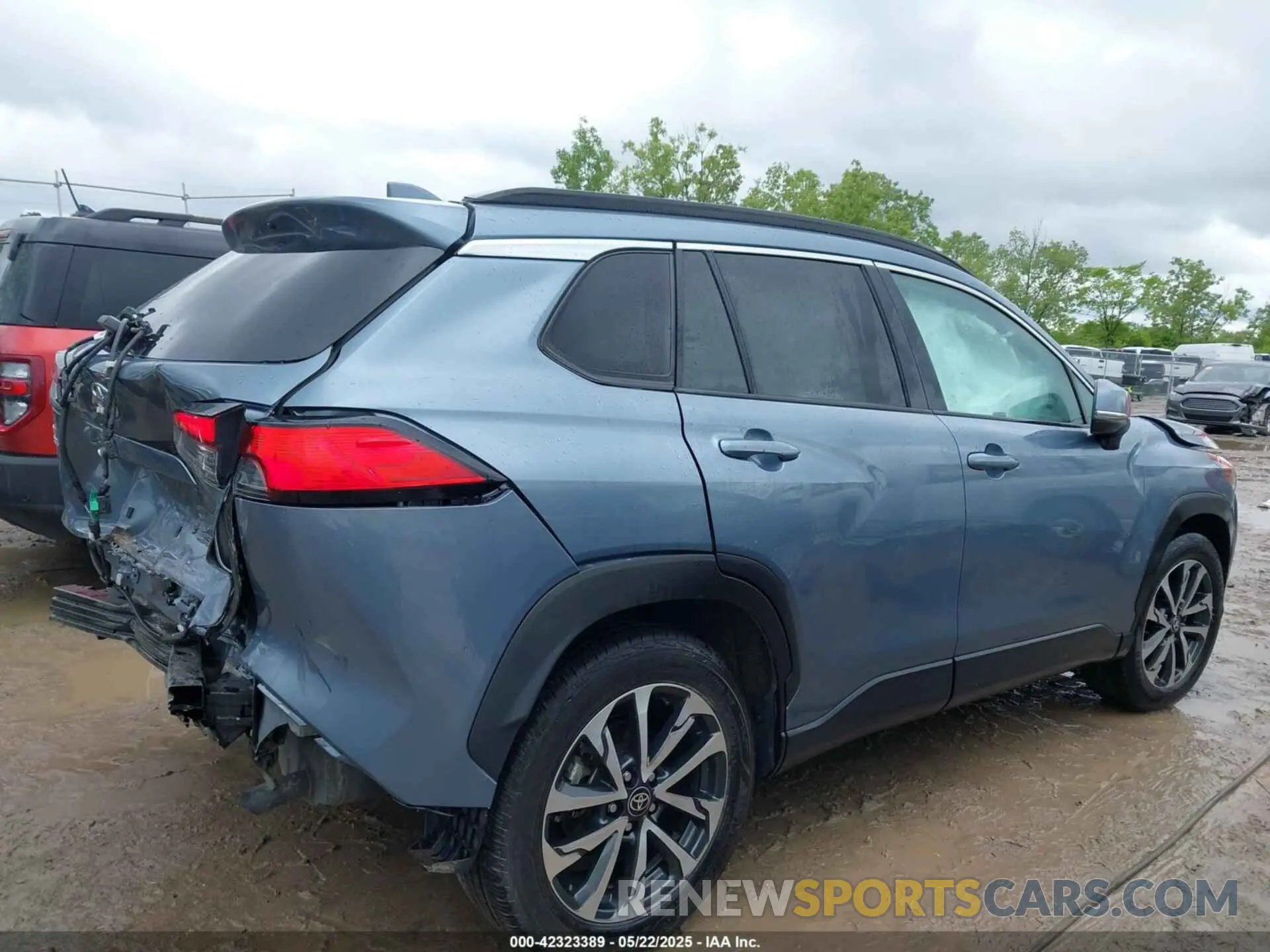 4 fotografías del automóvil dañado 7MUDAAAG4PV062515 TOYOTA COROLLA CROSS 2023