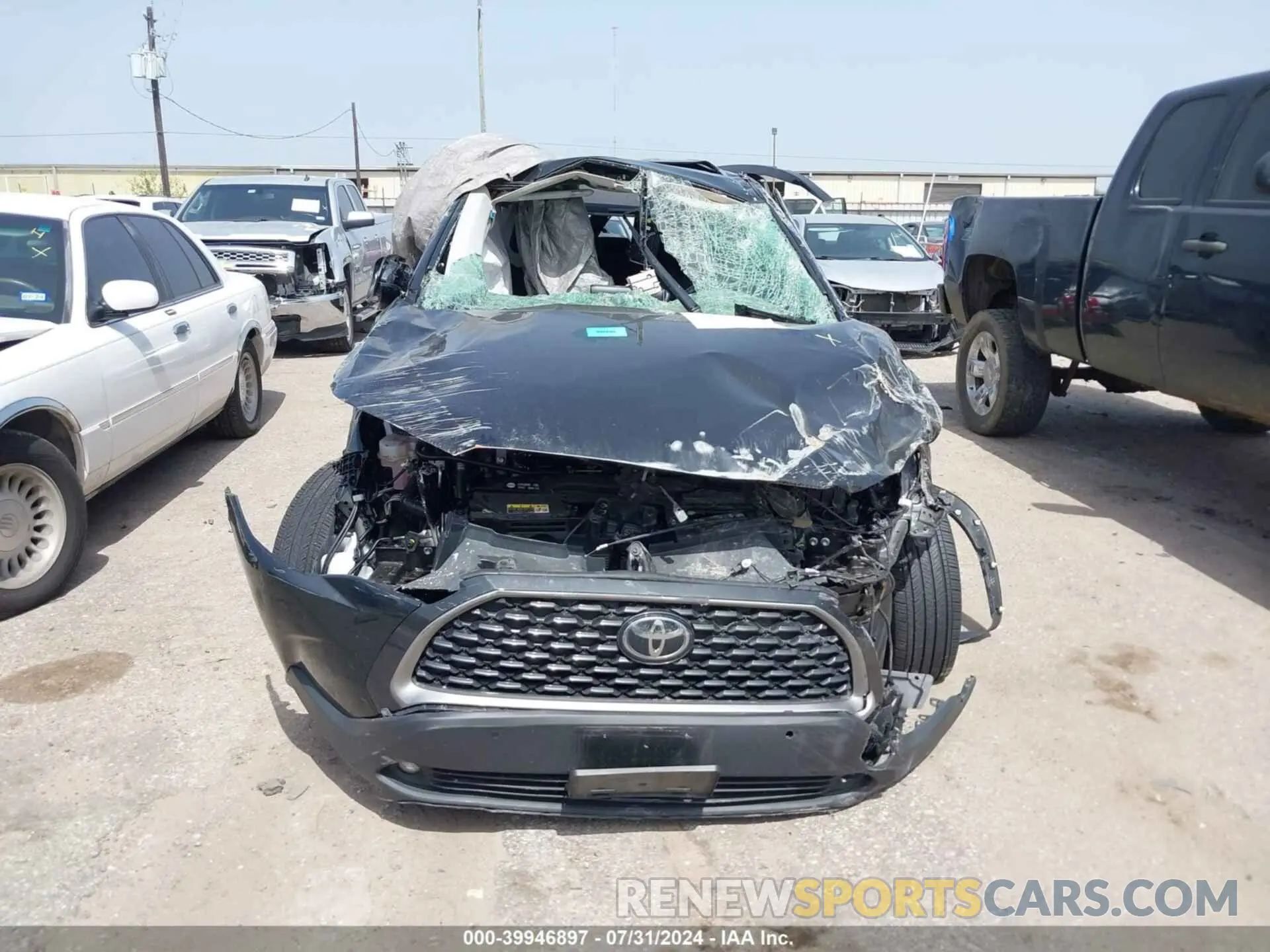 6 fotografías del automóvil dañado 7MUDAAAG7PV064050 TOYOTA COROLLA CROSS 2023