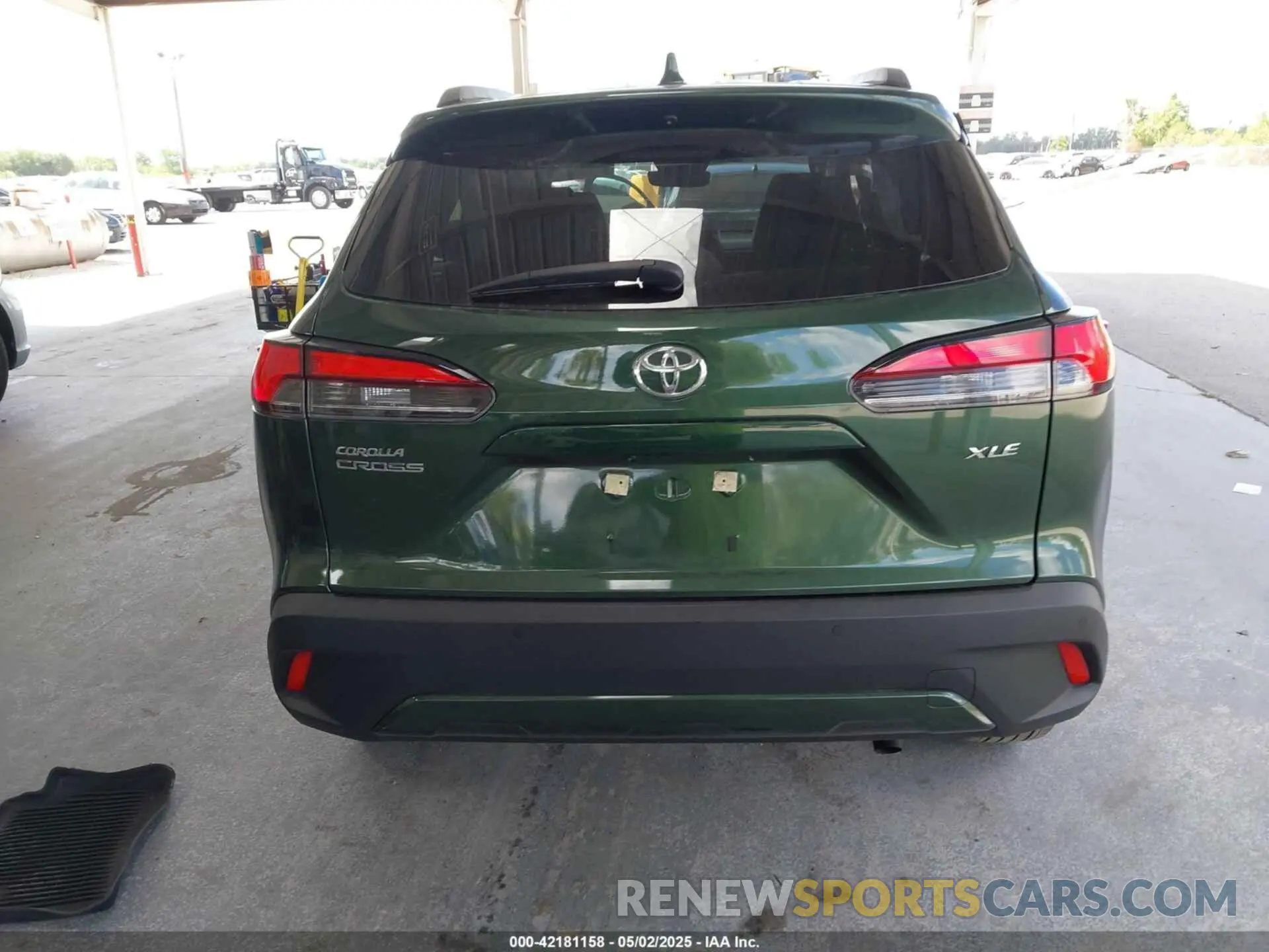 16 fotografías del automóvil dañado 7MUDAAAGXPV063698 TOYOTA COROLLA CROSS 2023