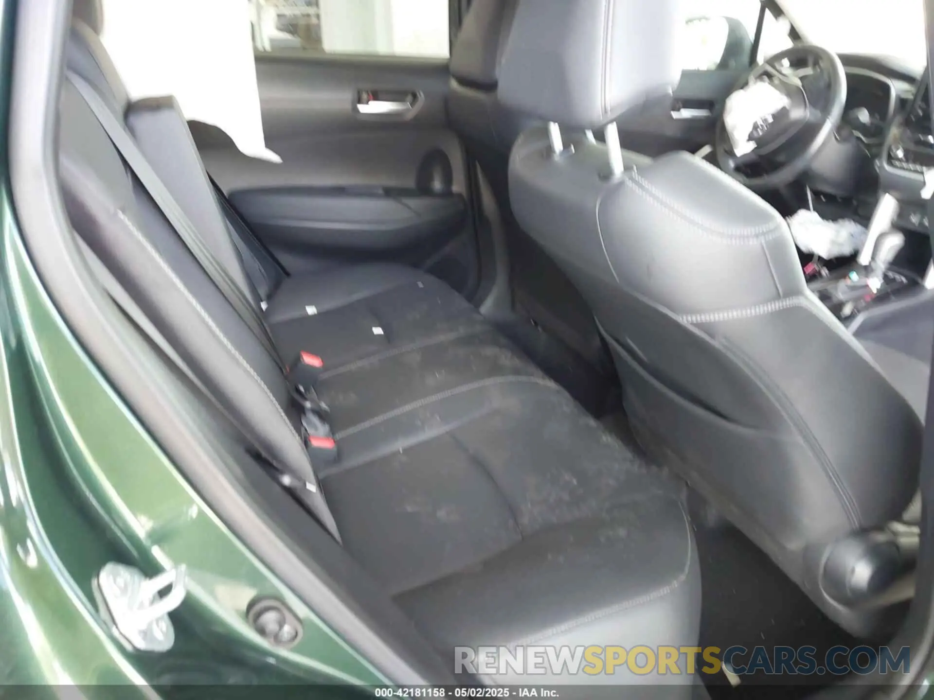 8 fotografías del automóvil dañado 7MUDAAAGXPV063698 TOYOTA COROLLA CROSS 2023
