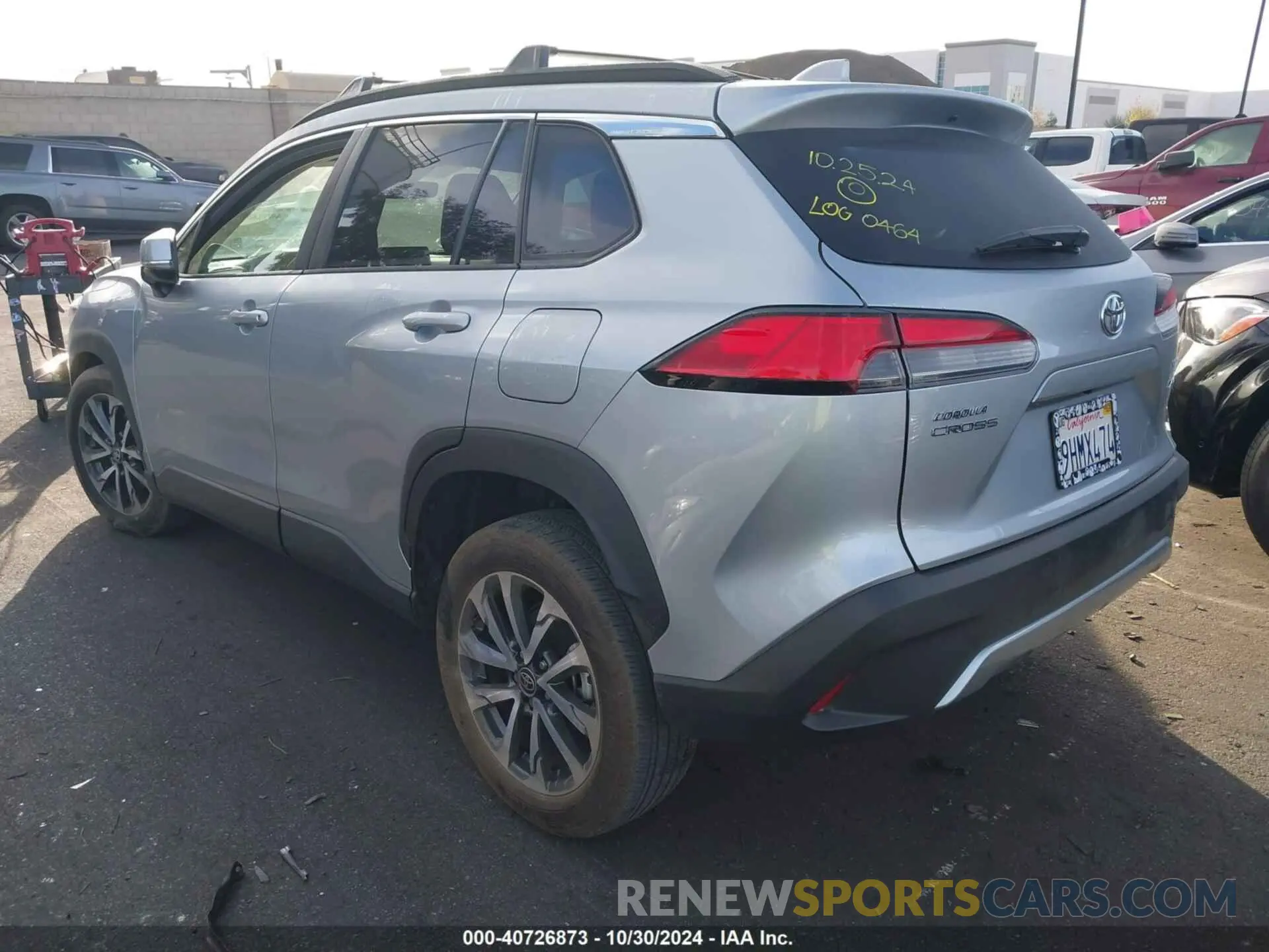 3 fotografías del automóvil dañado 7MUDAABG1PV063328 TOYOTA COROLLA CROSS 2023