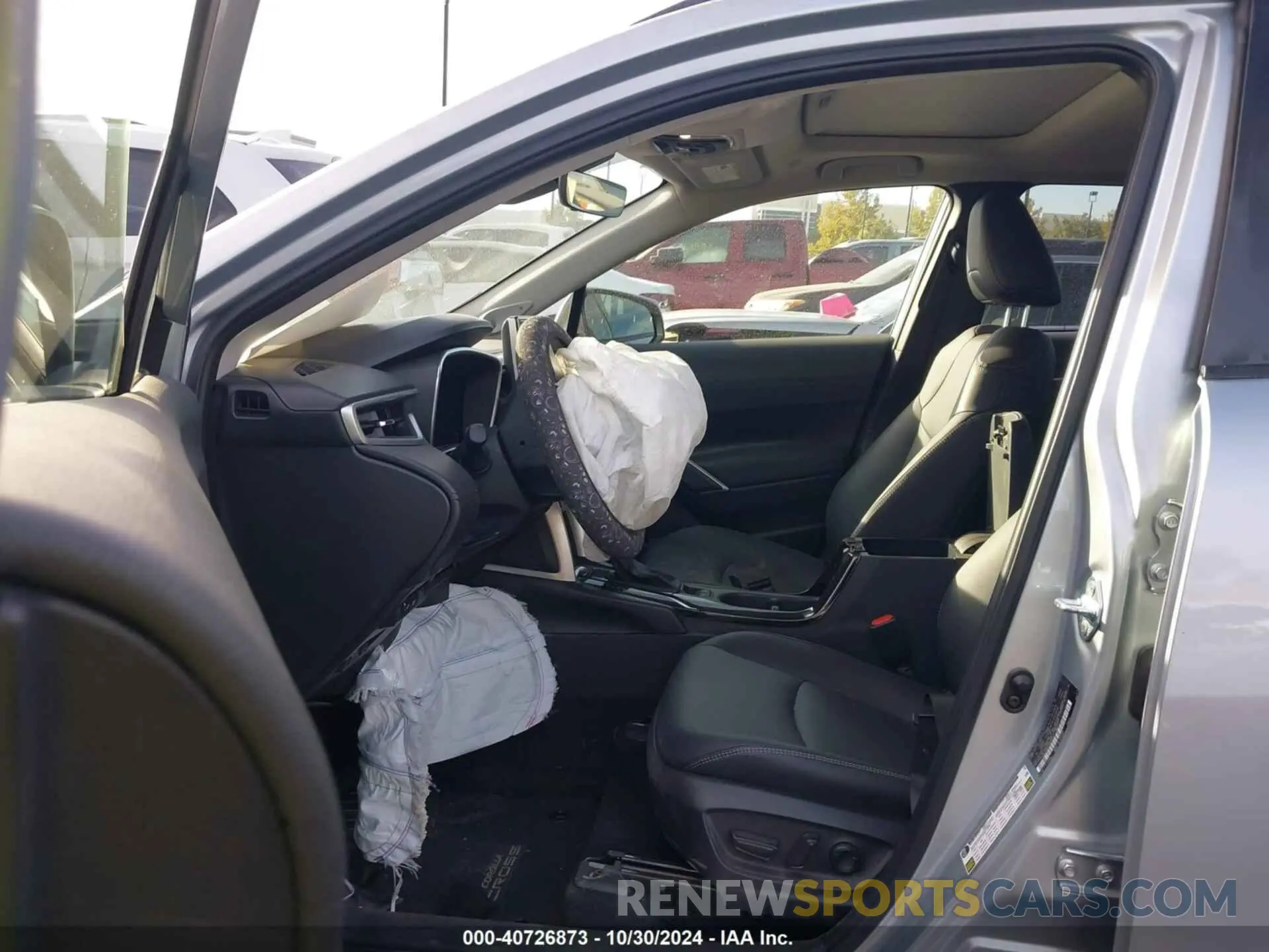 5 fotografías del automóvil dañado 7MUDAABG1PV063328 TOYOTA COROLLA CROSS 2023