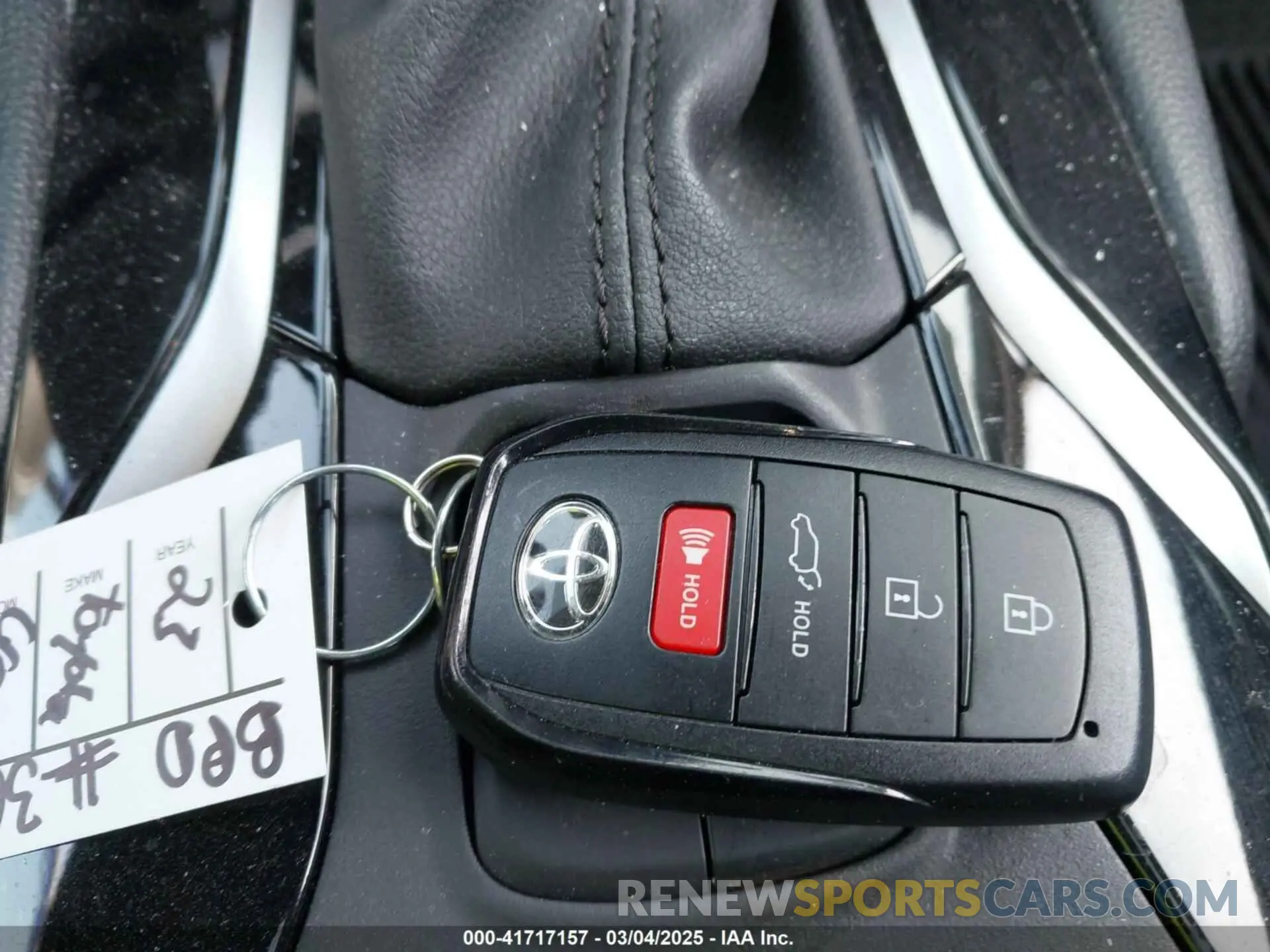 11 fotografías del automóvil dañado 7MUDAABG7PV060918 TOYOTA COROLLA CROSS 2023