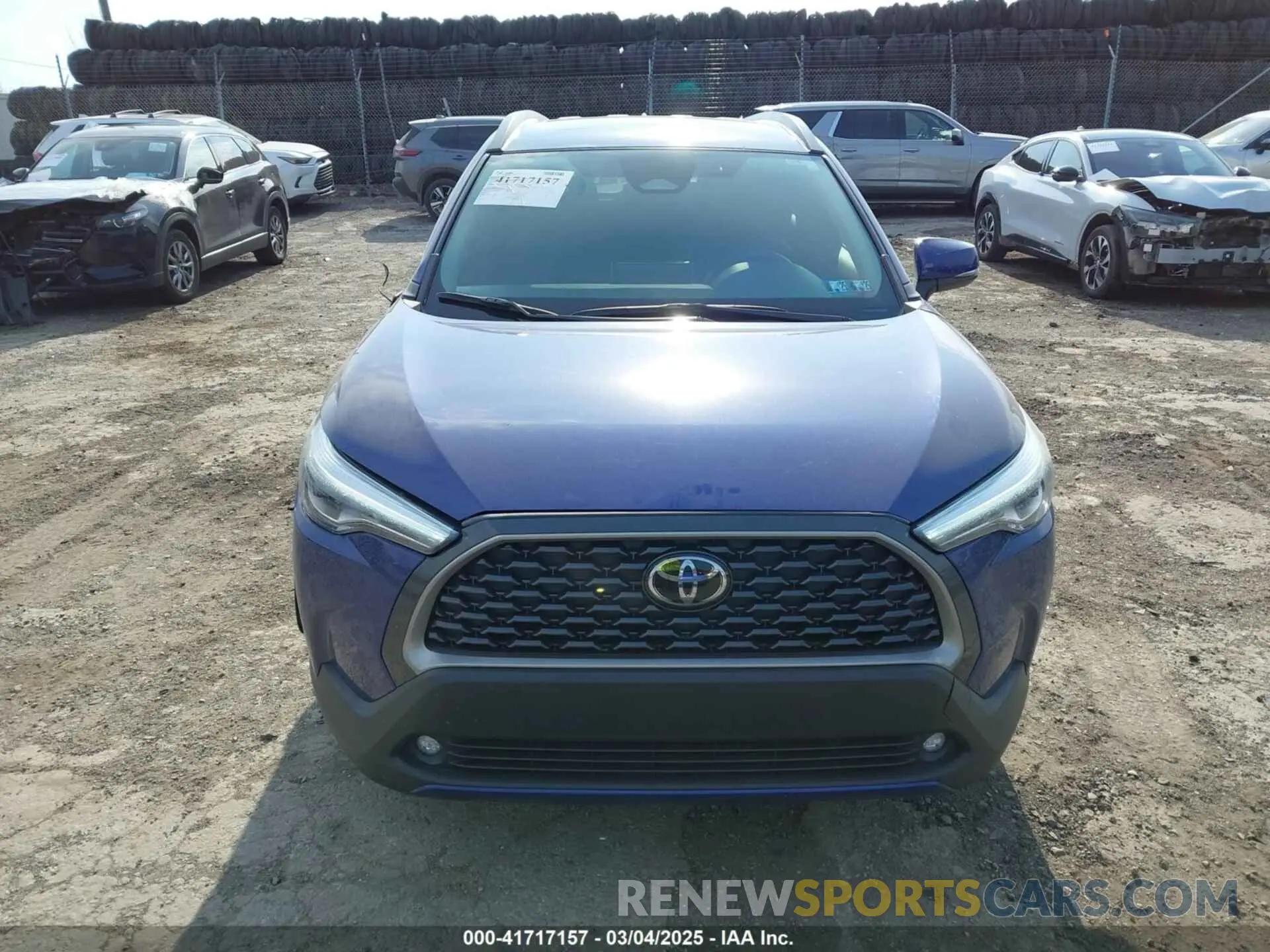 13 fotografías del automóvil dañado 7MUDAABG7PV060918 TOYOTA COROLLA CROSS 2023