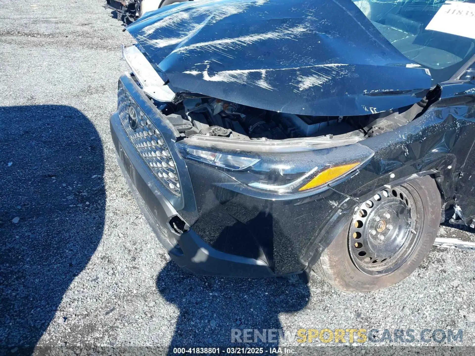 6 fotografías del automóvil dañado 7MUAAAAG1RV101003 TOYOTA COROLLA CROSS 2024