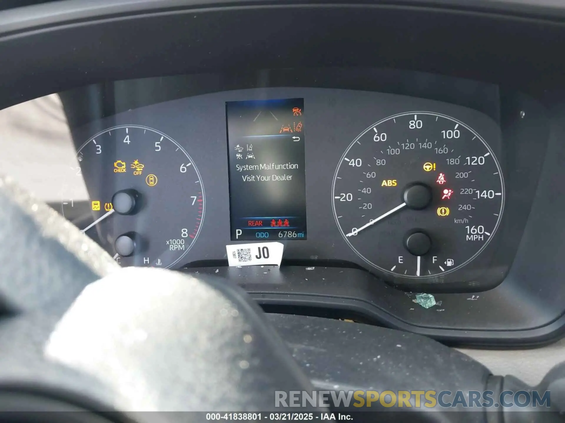 7 fotografías del automóvil dañado 7MUAAAAG1RV101003 TOYOTA COROLLA CROSS 2024