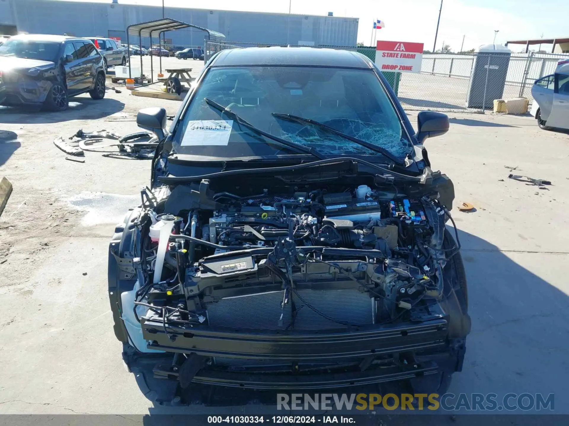 13 fotografías del automóvil dañado 7MUAAAAG3RV104291 TOYOTA COROLLA CROSS 2024
