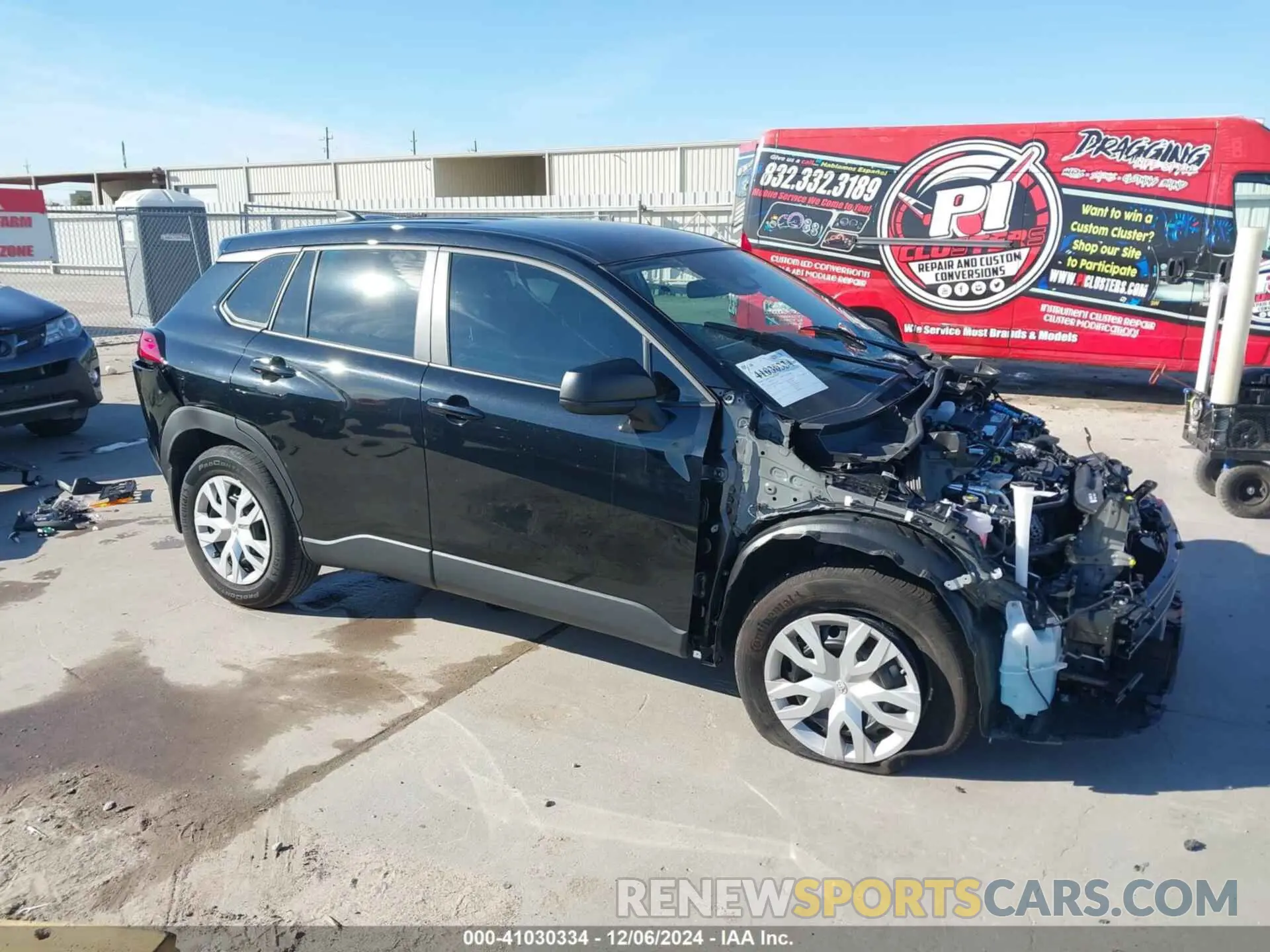 14 fotografías del automóvil dañado 7MUAAAAG3RV104291 TOYOTA COROLLA CROSS 2024