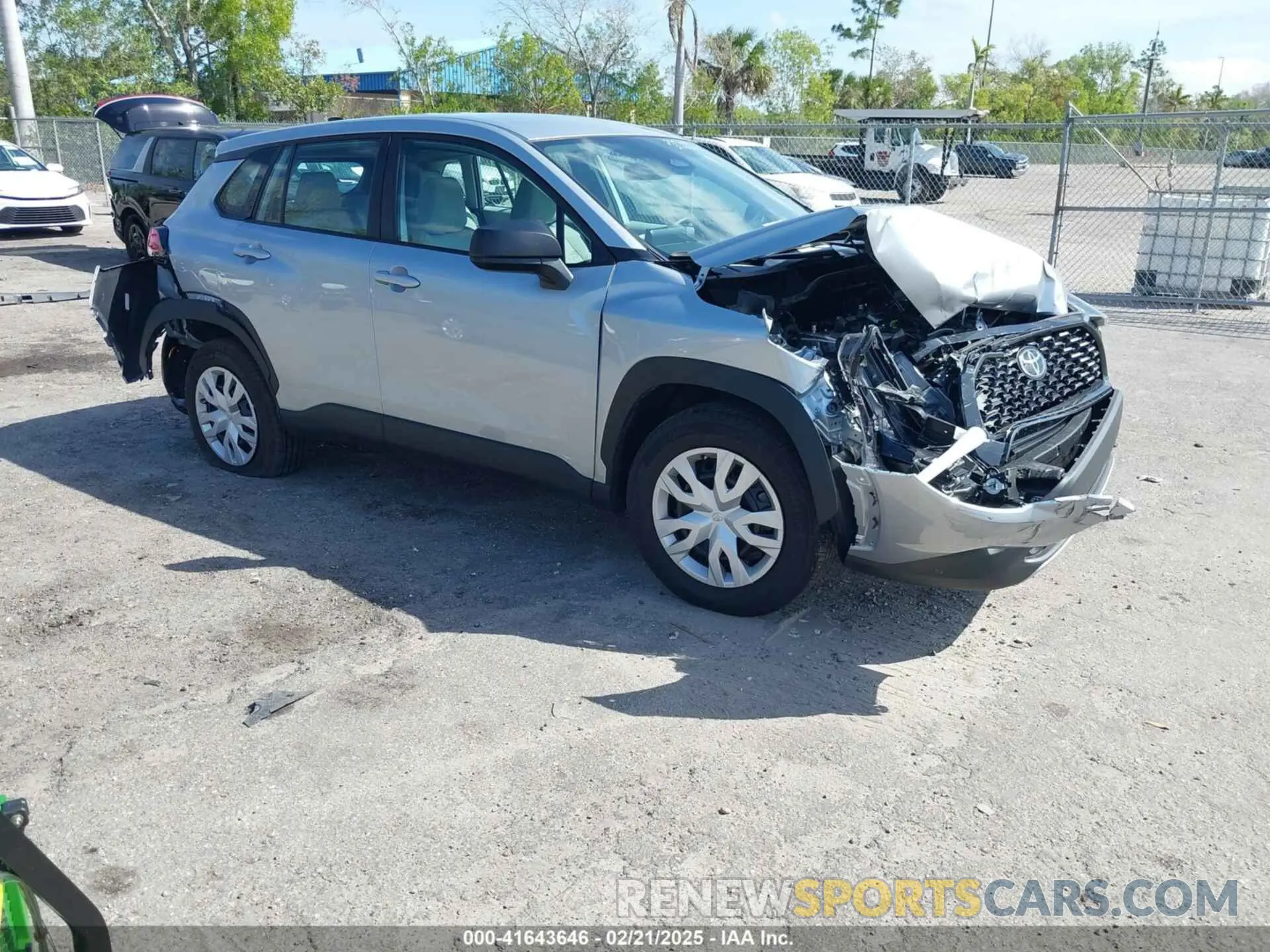 1 fotografías del automóvil dañado 7MUAAAAG4RV082432 TOYOTA COROLLA CROSS 2024