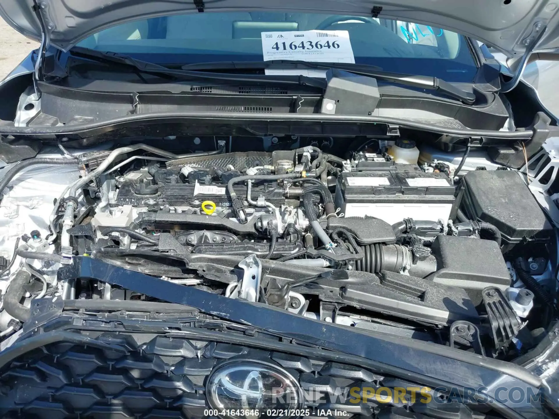 10 fotografías del automóvil dañado 7MUAAAAG4RV082432 TOYOTA COROLLA CROSS 2024