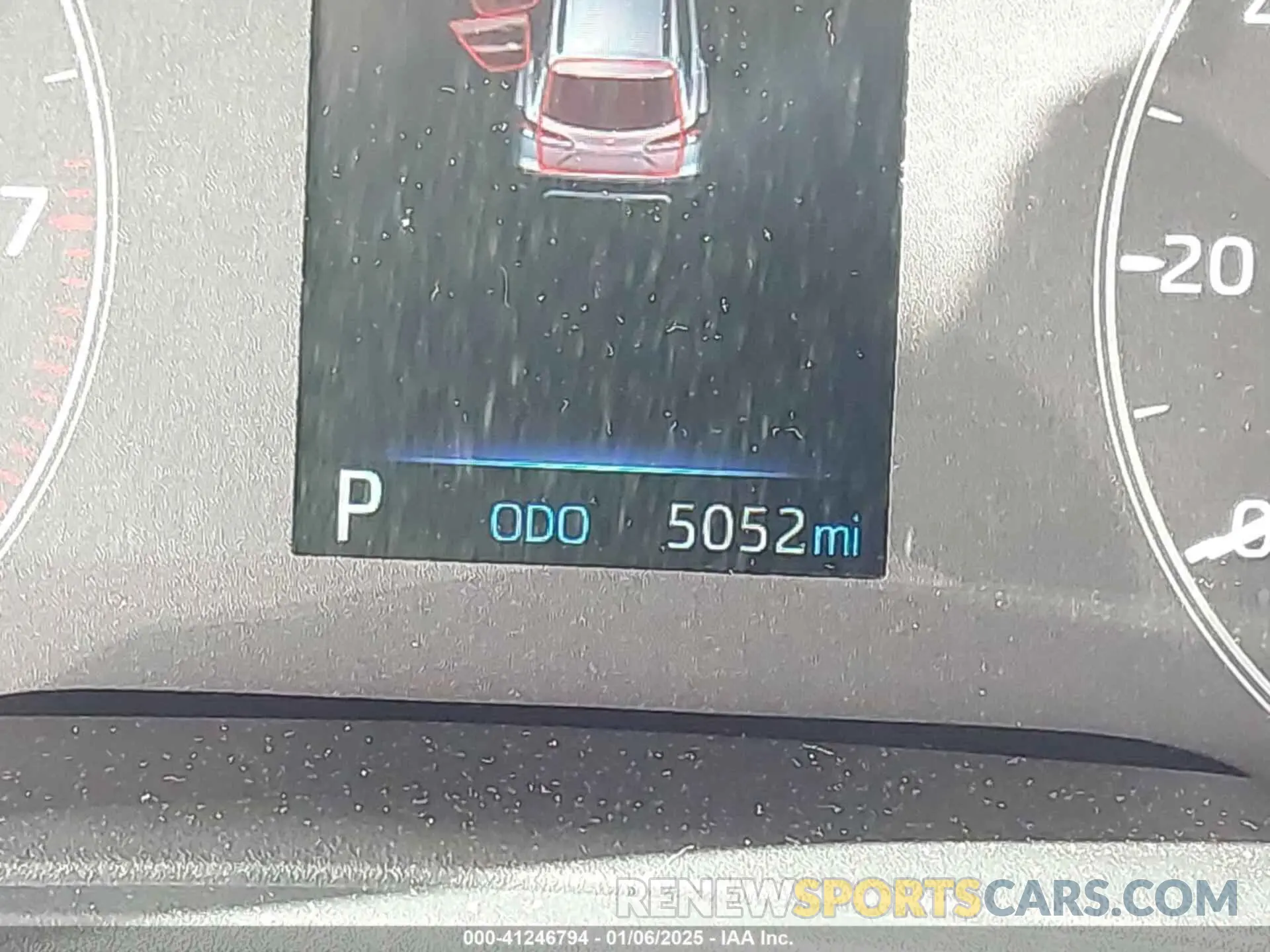 15 fotografías del automóvil dañado 7MUAAAAG5RV108634 TOYOTA COROLLA CROSS 2024