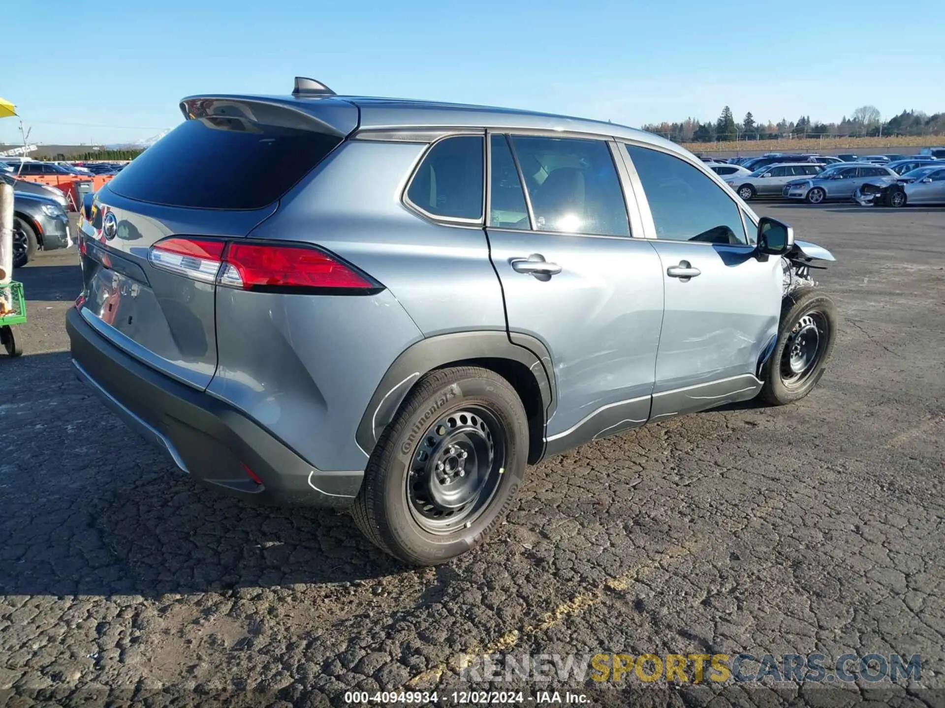 4 fotografías del automóvil dañado 7MUAAAAG6RV083422 TOYOTA COROLLA CROSS 2024