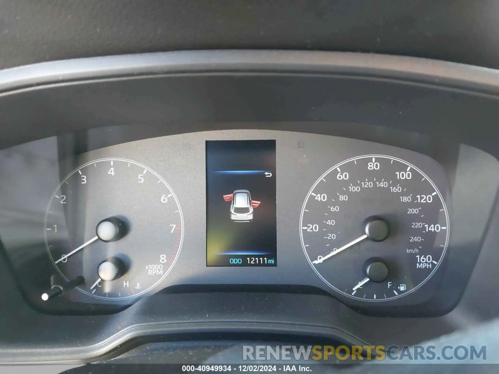 7 fotografías del automóvil dañado 7MUAAAAG6RV083422 TOYOTA COROLLA CROSS 2024