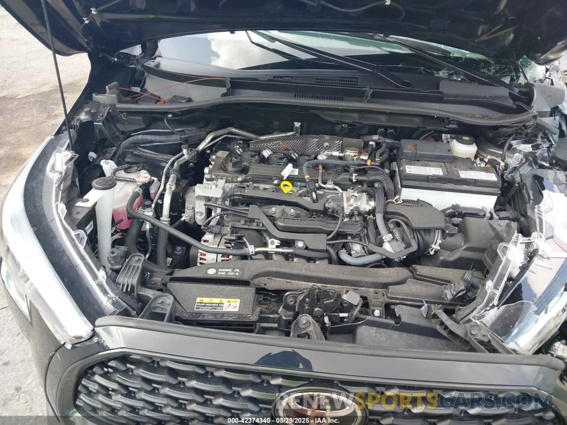10 fotografías del automóvil dañado 7MUAAAAG7RV101166 TOYOTA COROLLA CROSS 2024