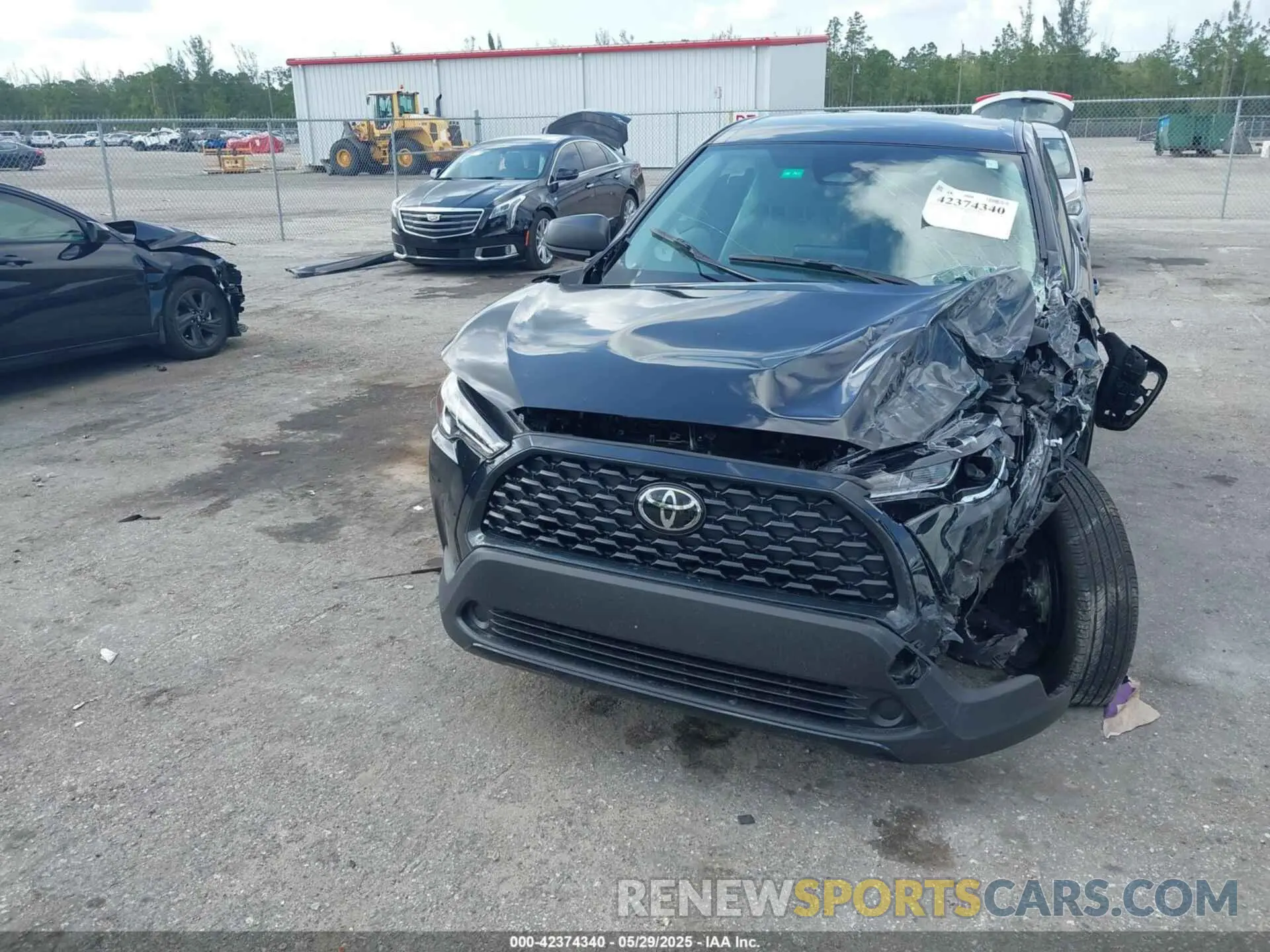 6 fotografías del automóvil dañado 7MUAAAAG7RV101166 TOYOTA COROLLA CROSS 2024