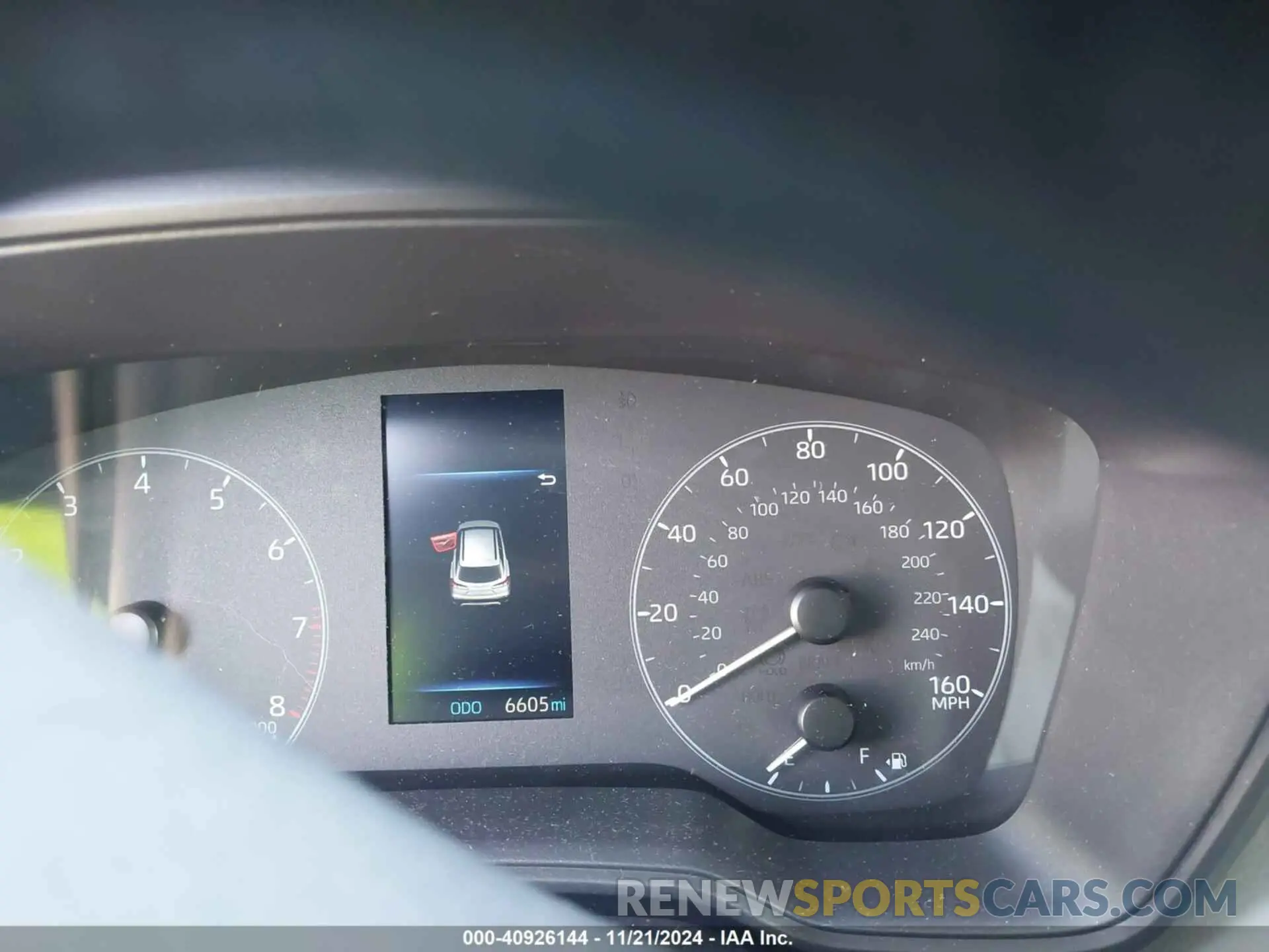 14 fotografías del automóvil dañado 7MUAAAAG9RV096181 TOYOTA COROLLA CROSS 2024