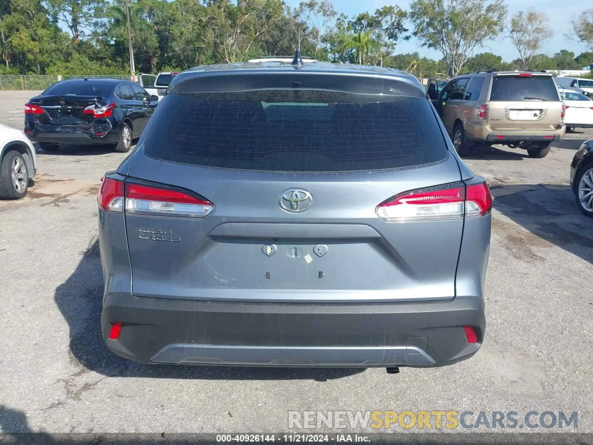 15 fotografías del automóvil dañado 7MUAAAAG9RV096181 TOYOTA COROLLA CROSS 2024