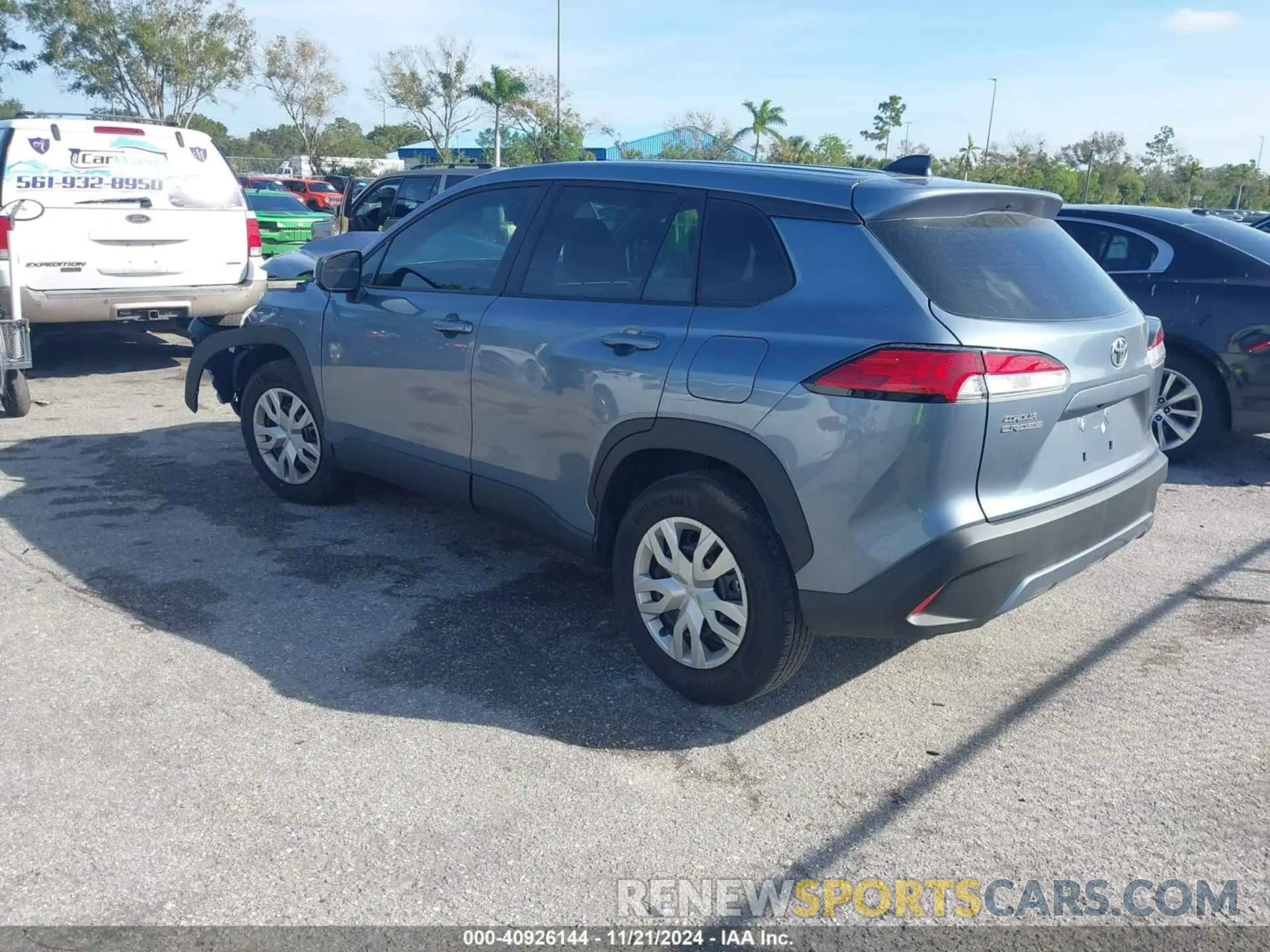 3 fotografías del automóvil dañado 7MUAAAAG9RV096181 TOYOTA COROLLA CROSS 2024