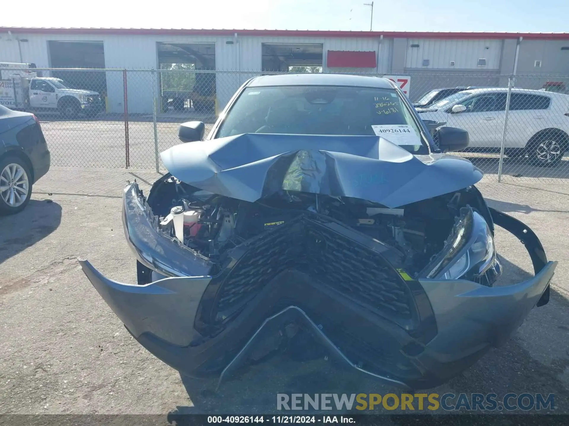 6 fotografías del automóvil dañado 7MUAAAAG9RV096181 TOYOTA COROLLA CROSS 2024
