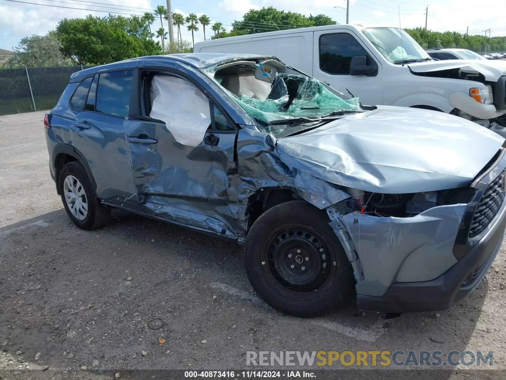 1 fotografías del automóvil dañado 7MUAAAAG9RV096682 TOYOTA COROLLA CROSS 2024