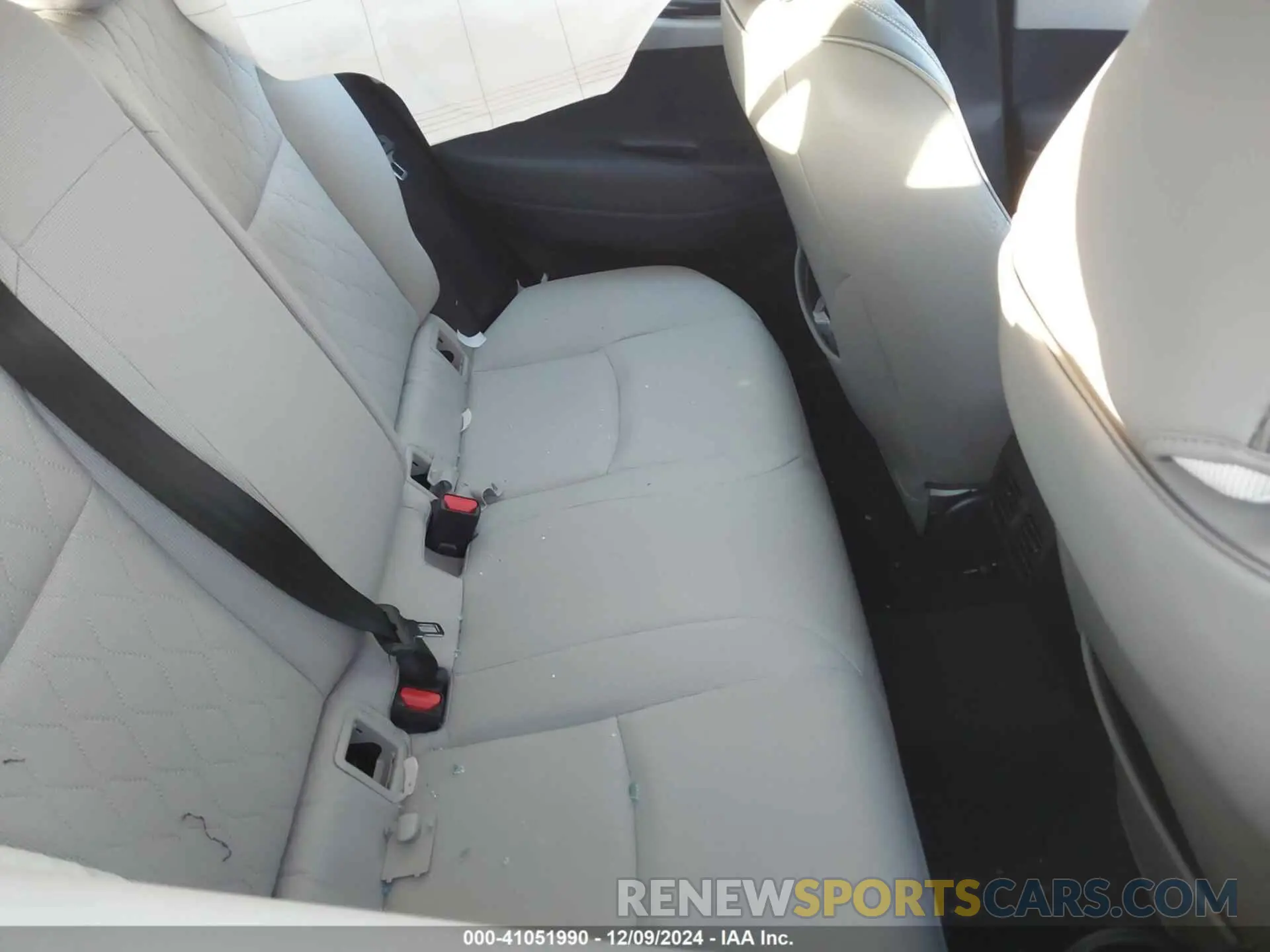 8 fotografías del automóvil dañado 7MUAAABG8RV103362 TOYOTA COROLLA CROSS 2024