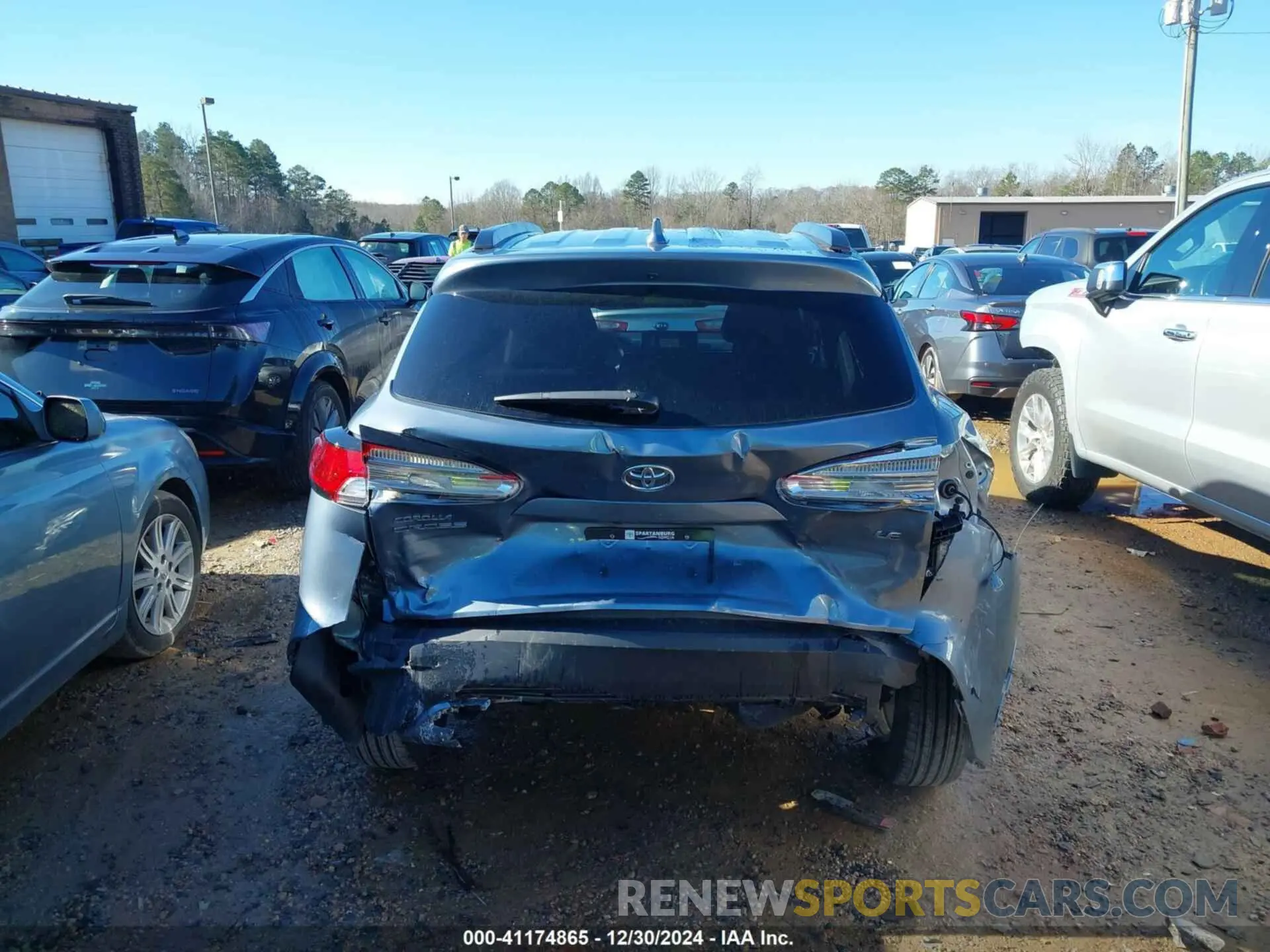 17 fotografías del automóvil dañado 7MUBAAAG9RV104784 TOYOTA COROLLA CROSS 2024