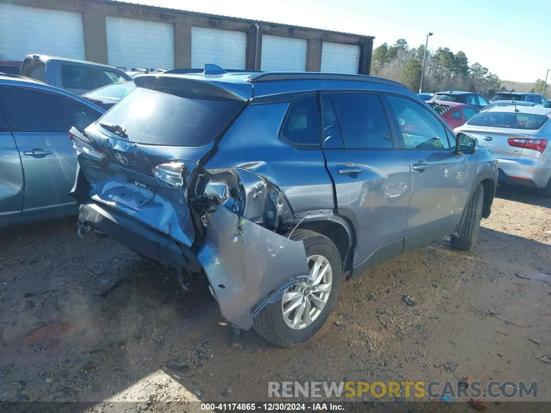 4 fotografías del automóvil dañado 7MUBAAAG9RV104784 TOYOTA COROLLA CROSS 2024