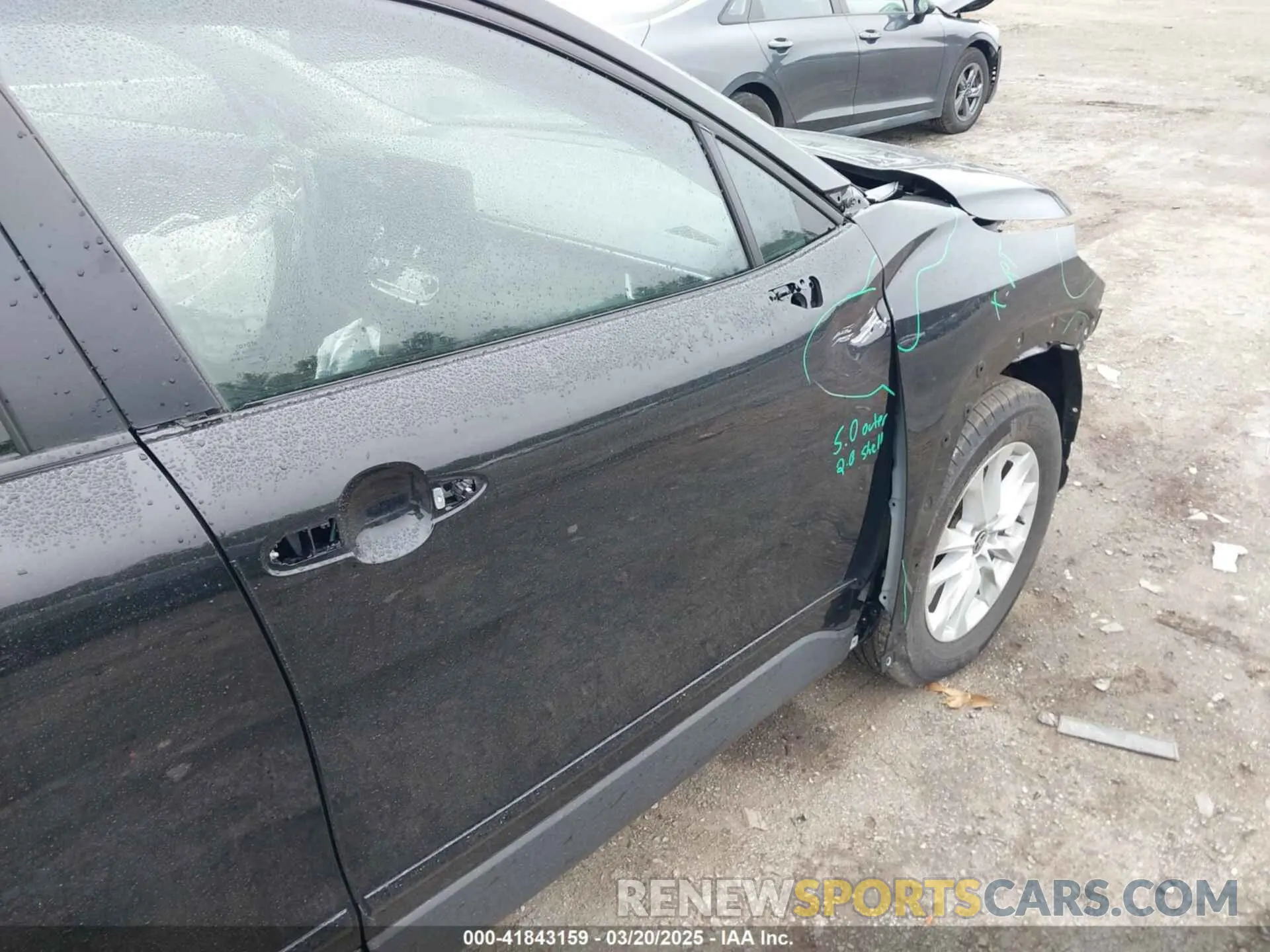 6 fotografías del automóvil dañado 7MUBAABG0RV109824 TOYOTA COROLLA CROSS 2024