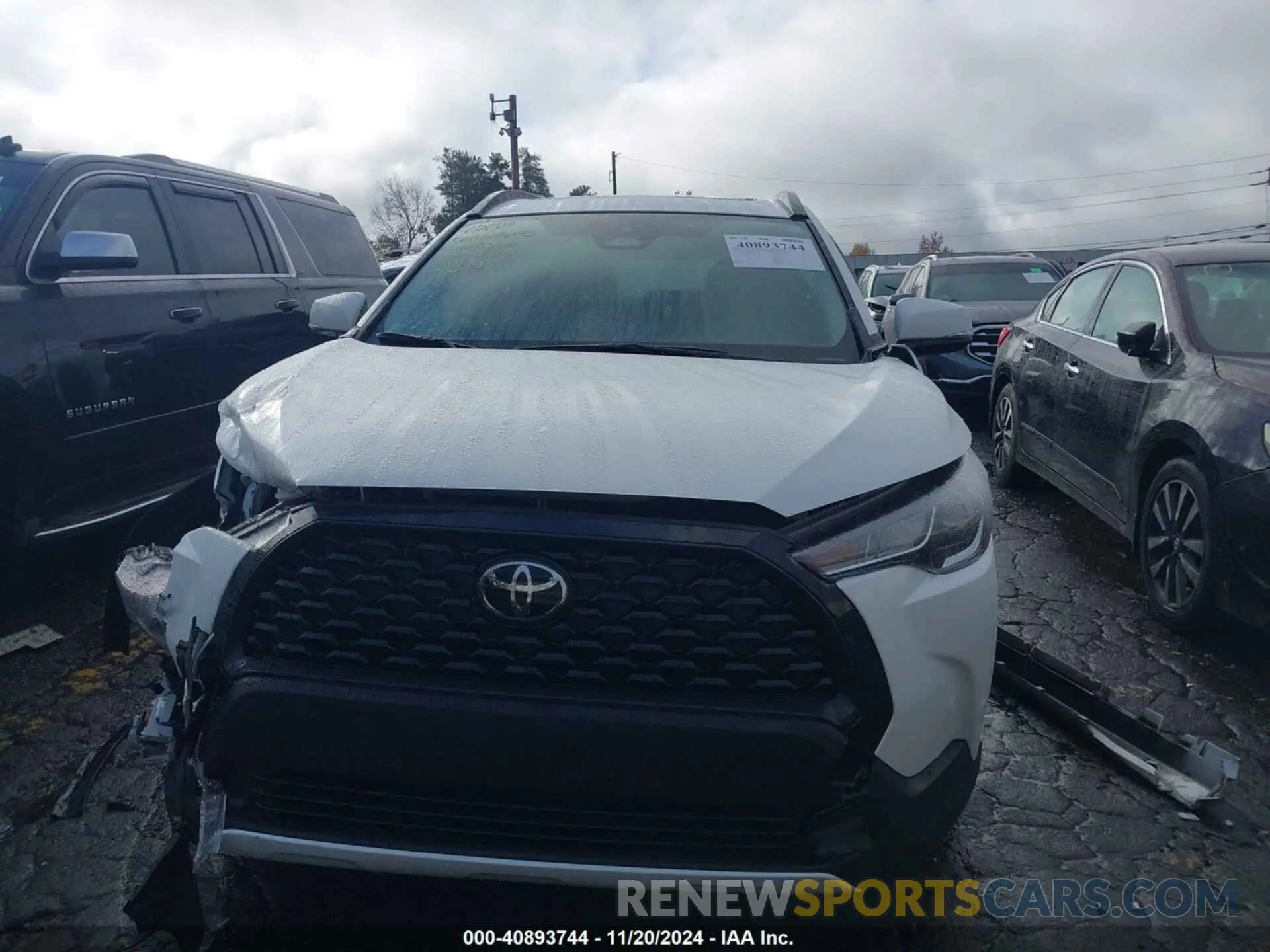 12 fotografías del automóvil dañado 7MUBAABG2RV085512 TOYOTA COROLLA CROSS 2024
