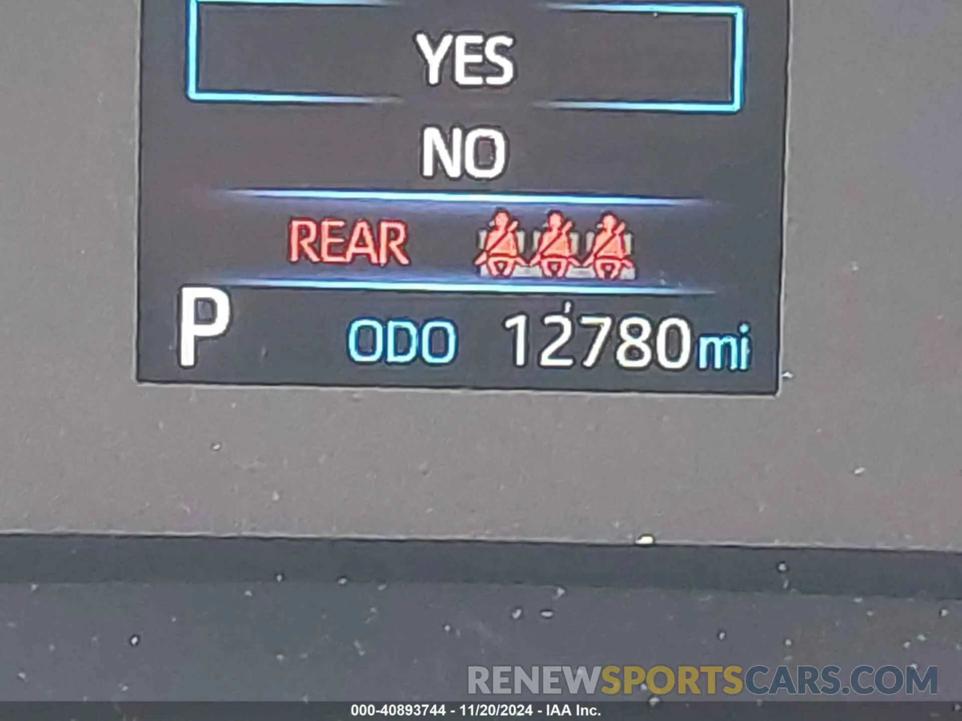 15 fotografías del automóvil dañado 7MUBAABG2RV085512 TOYOTA COROLLA CROSS 2024