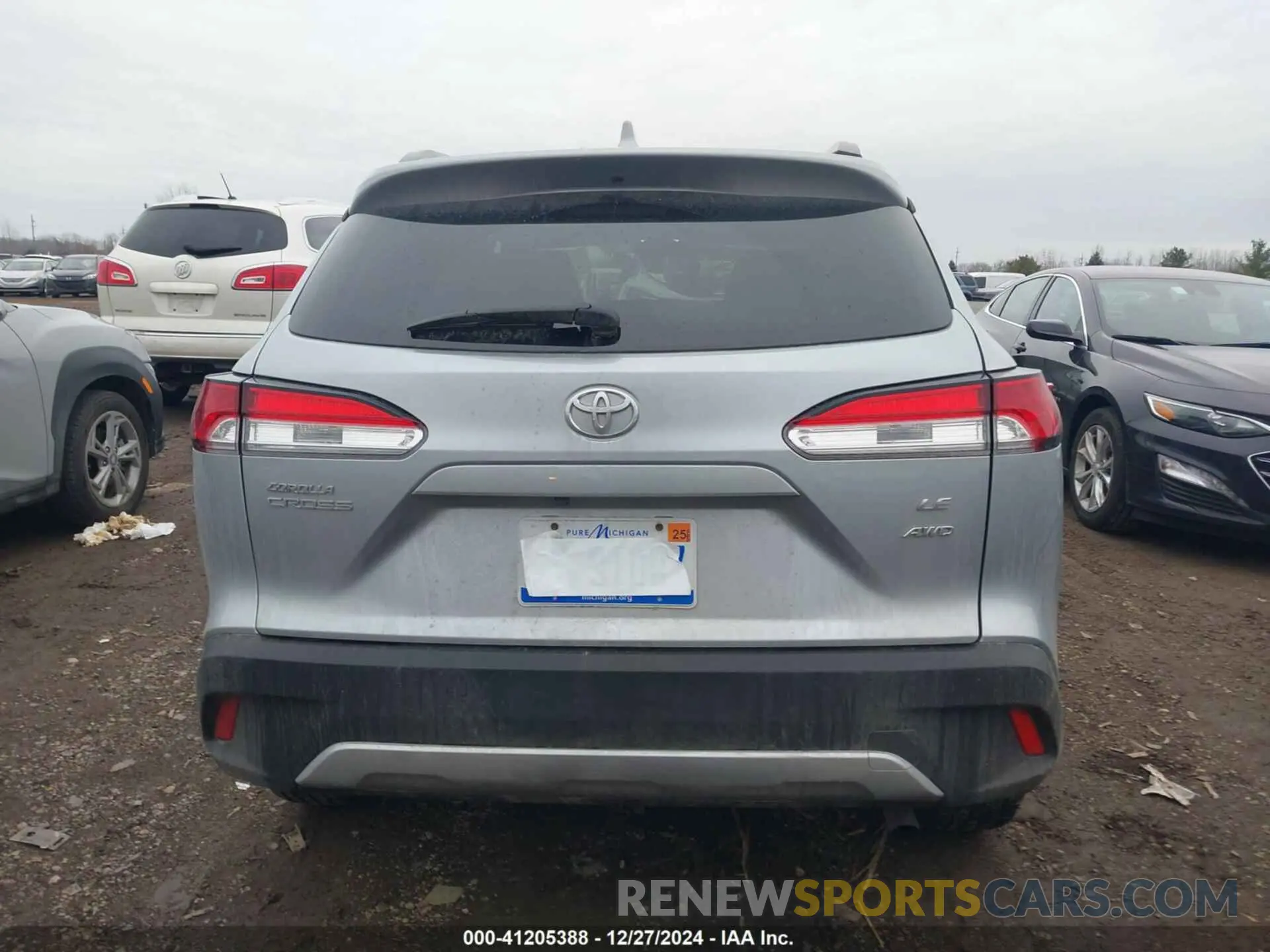 16 fotografías del automóvil dañado 7MUBAABG2RV088913 TOYOTA COROLLA CROSS 2024