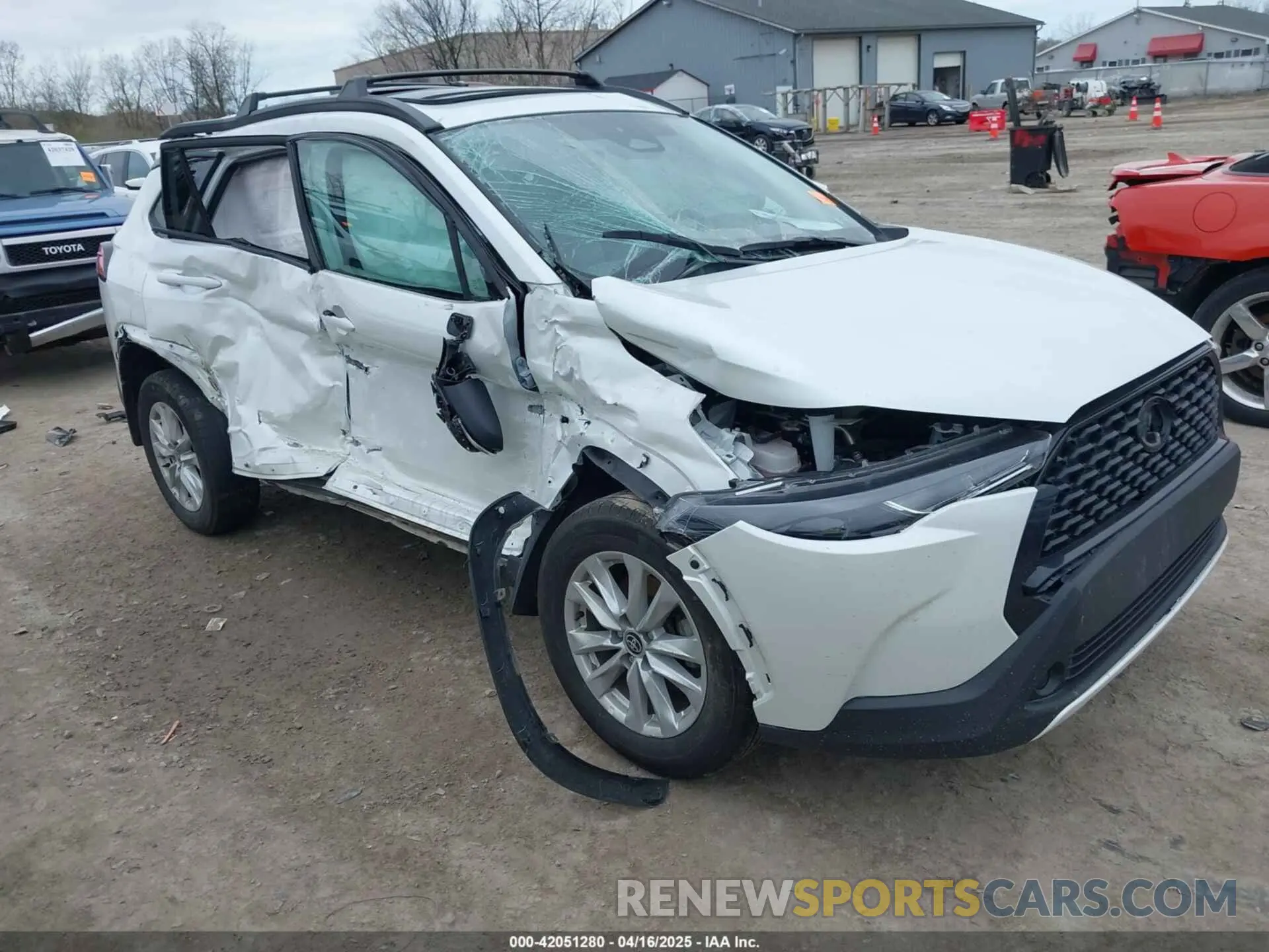 1 fotografías del automóvil dañado 7MUBAABG2RV103930 TOYOTA COROLLA CROSS 2024