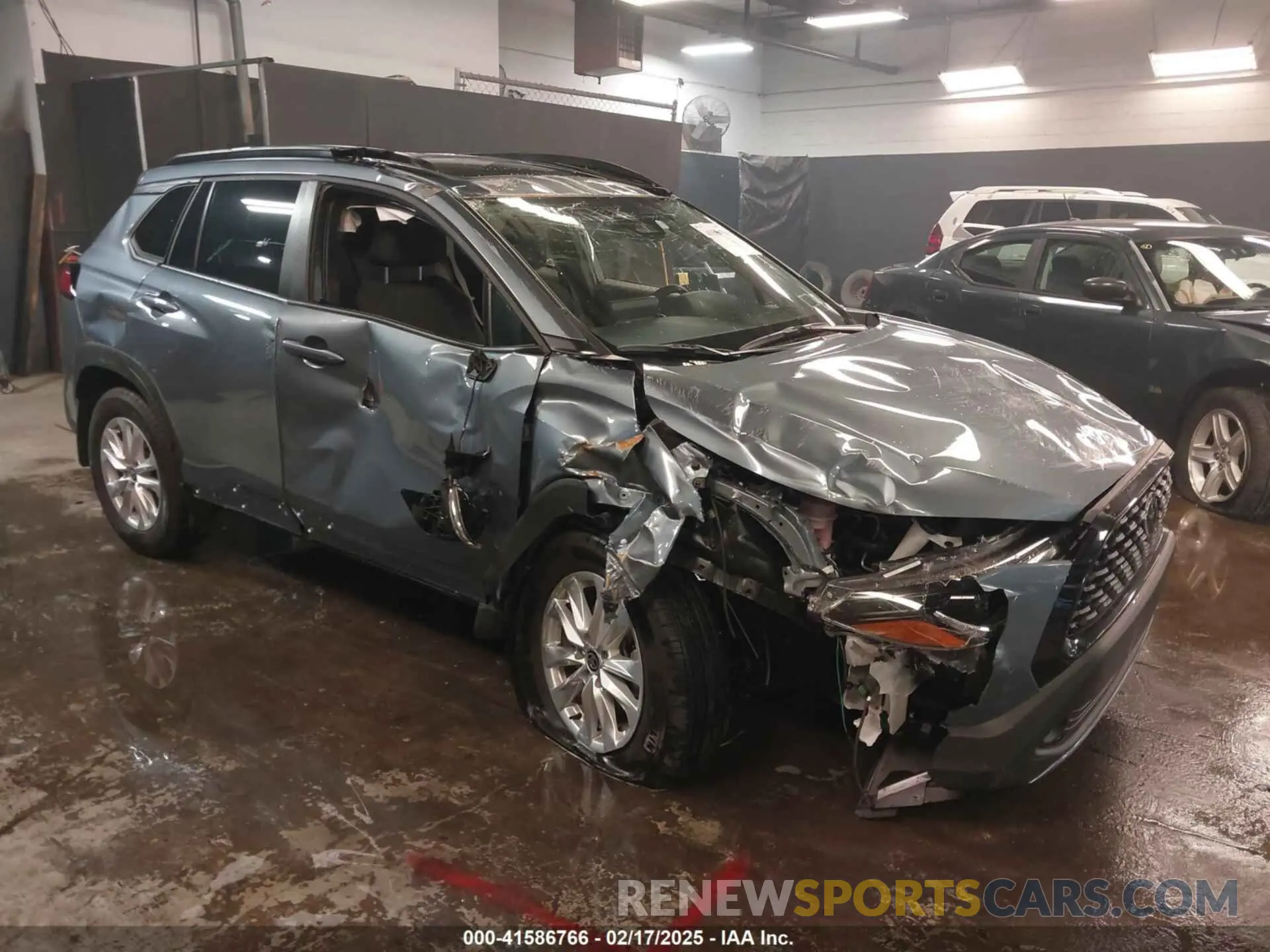 1 fotografías del automóvil dañado 7MUBAABG8RV111689 TOYOTA COROLLA CROSS 2024