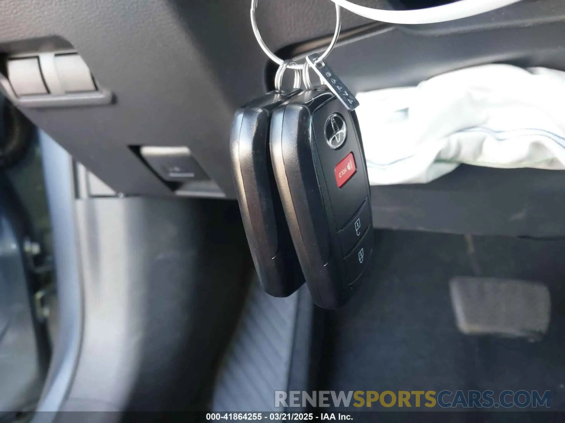 11 fotografías del automóvil dañado 7MUBAABGXRV096631 TOYOTA COROLLA CROSS 2024