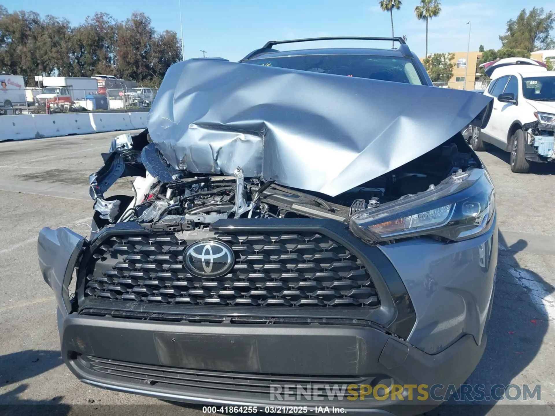 12 fotografías del automóvil dañado 7MUBAABGXRV096631 TOYOTA COROLLA CROSS 2024