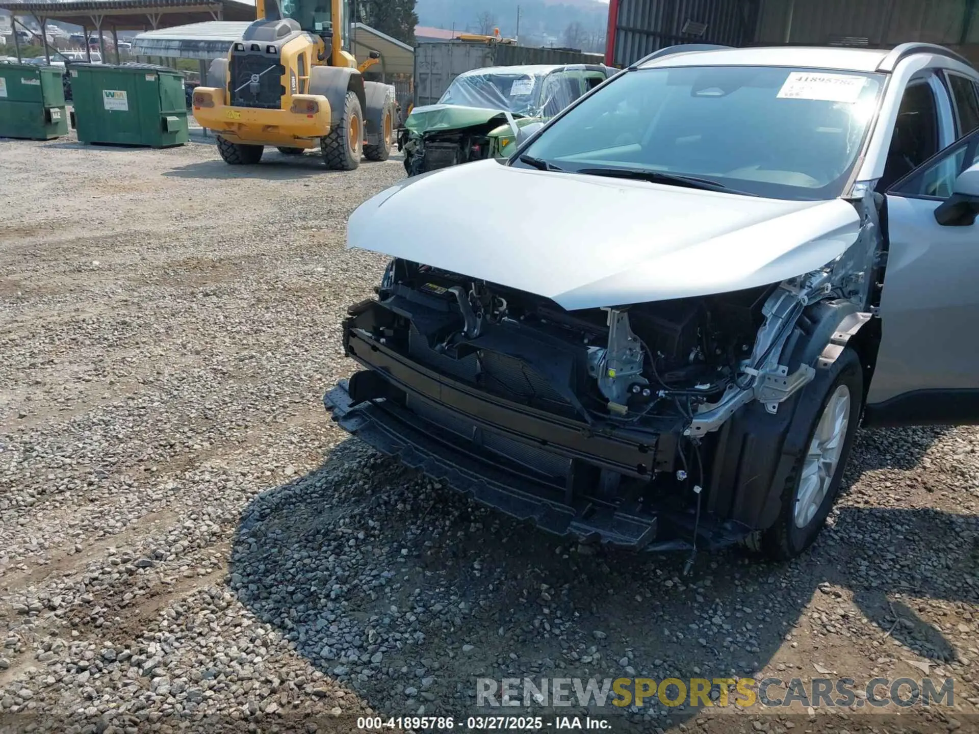 6 fotografías del automóvil dañado 7MUCAAAG9RV086257 TOYOTA COROLLA CROSS 2024