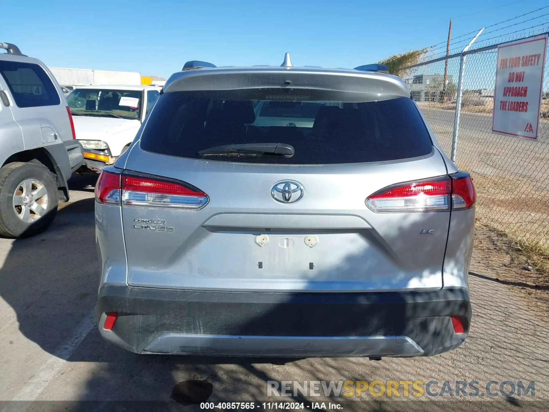 16 fotografías del automóvil dañado 7MUCAAAGXRV078300 TOYOTA COROLLA CROSS 2024