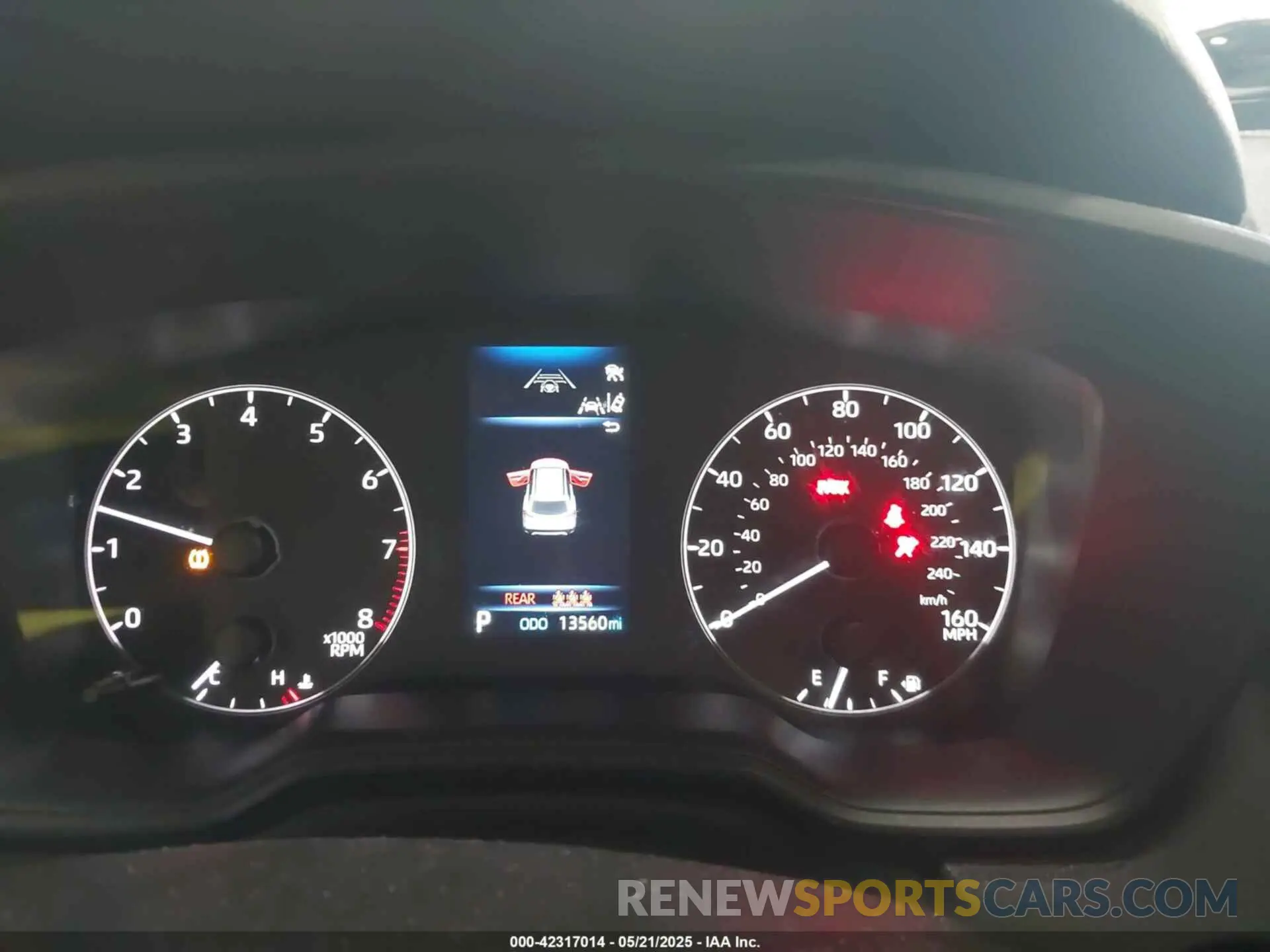 7 fotografías del automóvil dañado 7MUCAABG2RV106914 TOYOTA COROLLA CROSS 2024